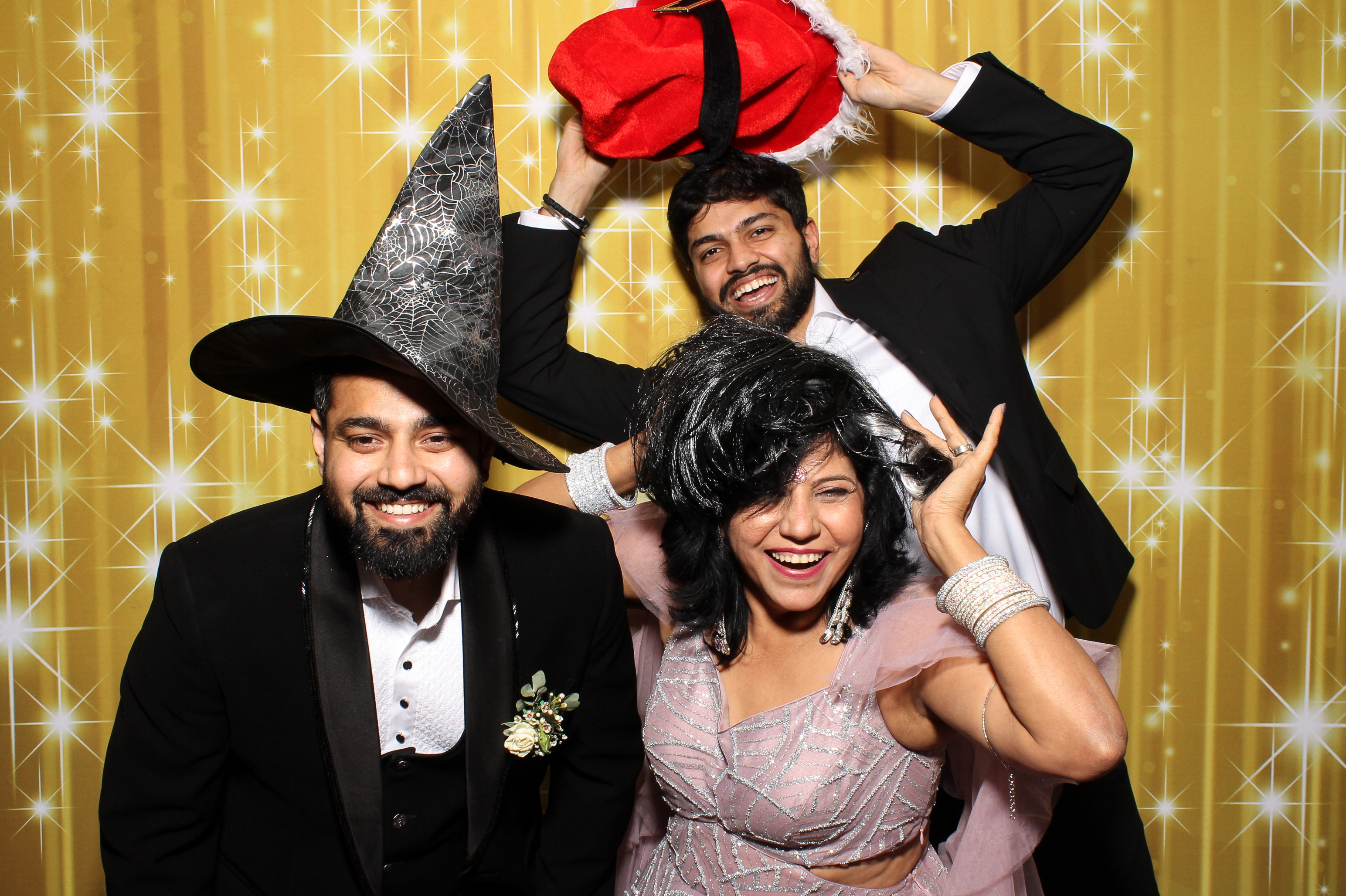 Laura & Raj | View more photos from the event at gallery.snapmagic.ie/u/SnapMagic/Laura-Raj