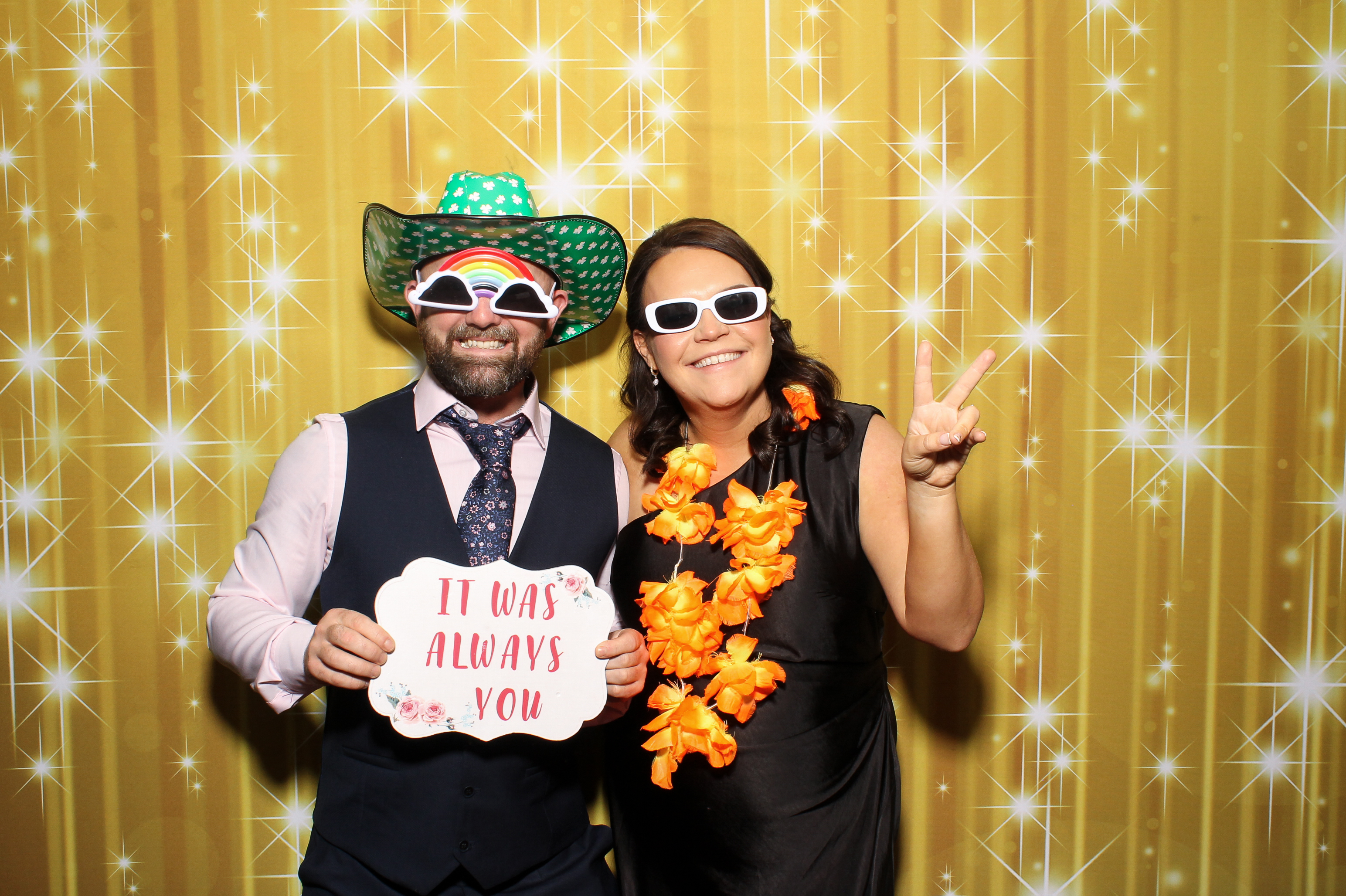 Laura & Raj | View more photos from the event at gallery.snapmagic.ie/u/SnapMagic/Laura-Raj