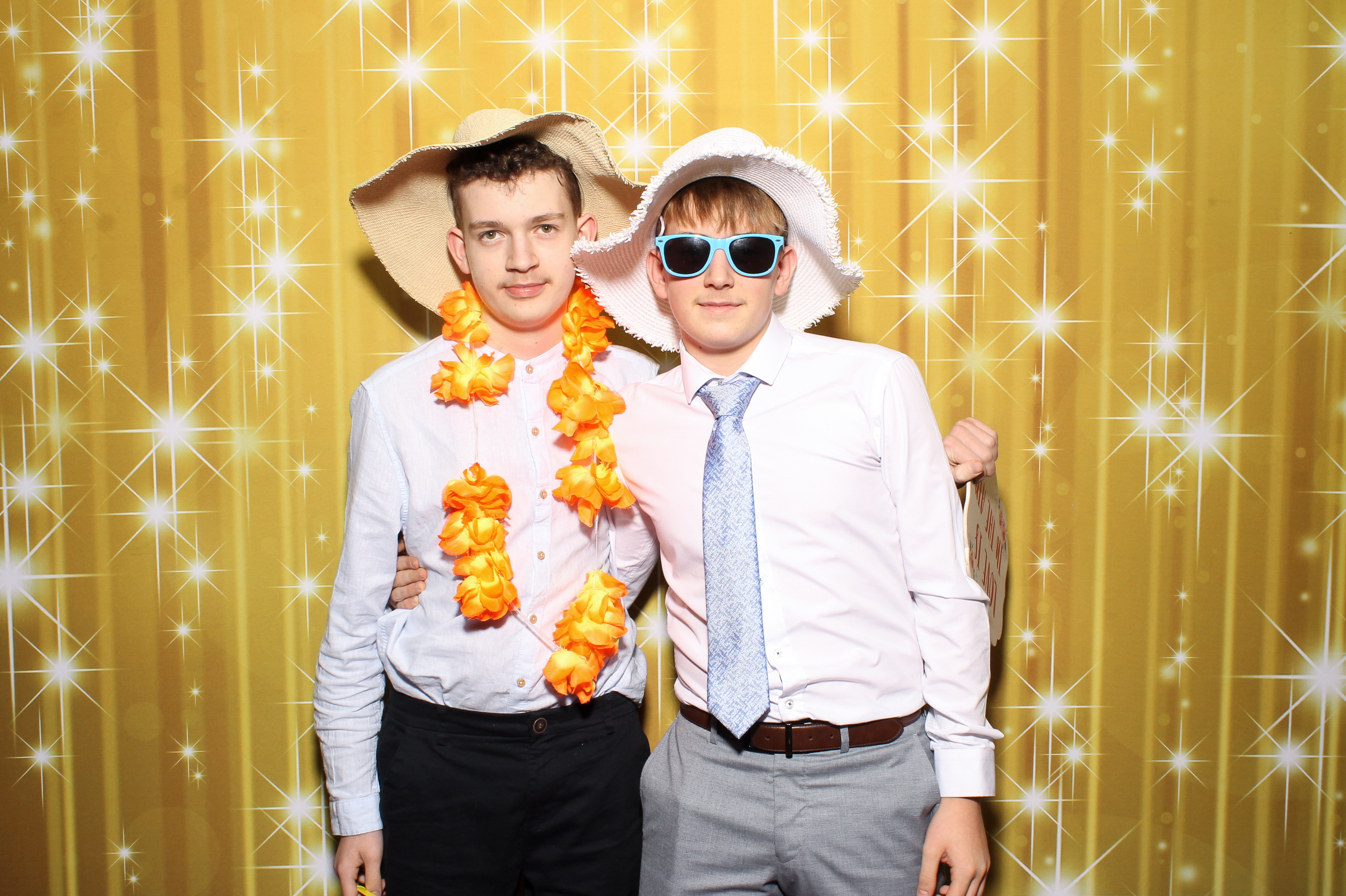 Laura & Raj | View more photos from the event at gallery.snapmagic.ie/u/SnapMagic/Laura-Raj