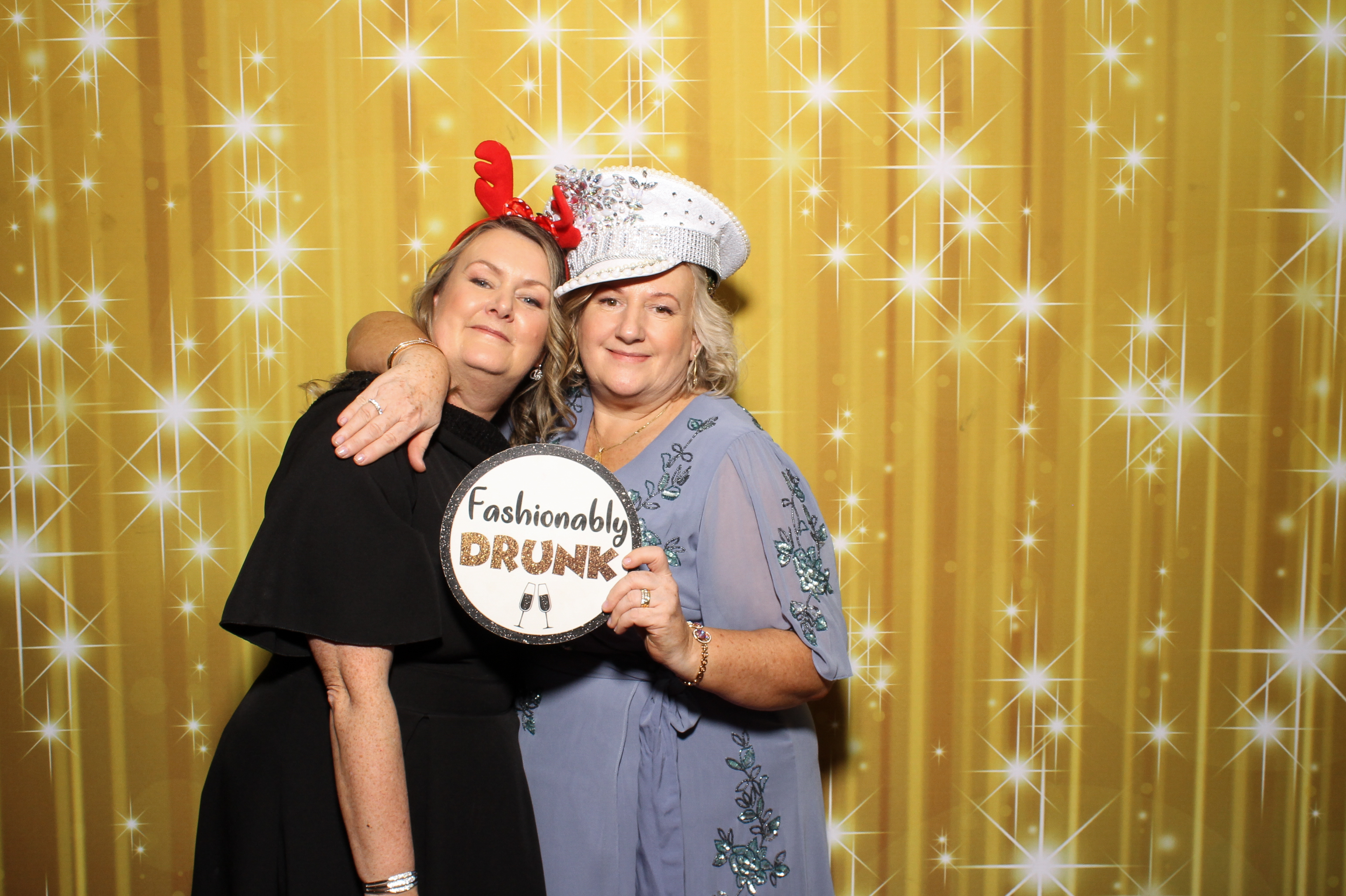 Laura & Raj | View more photos from the event at gallery.snapmagic.ie/u/SnapMagic/Laura-Raj