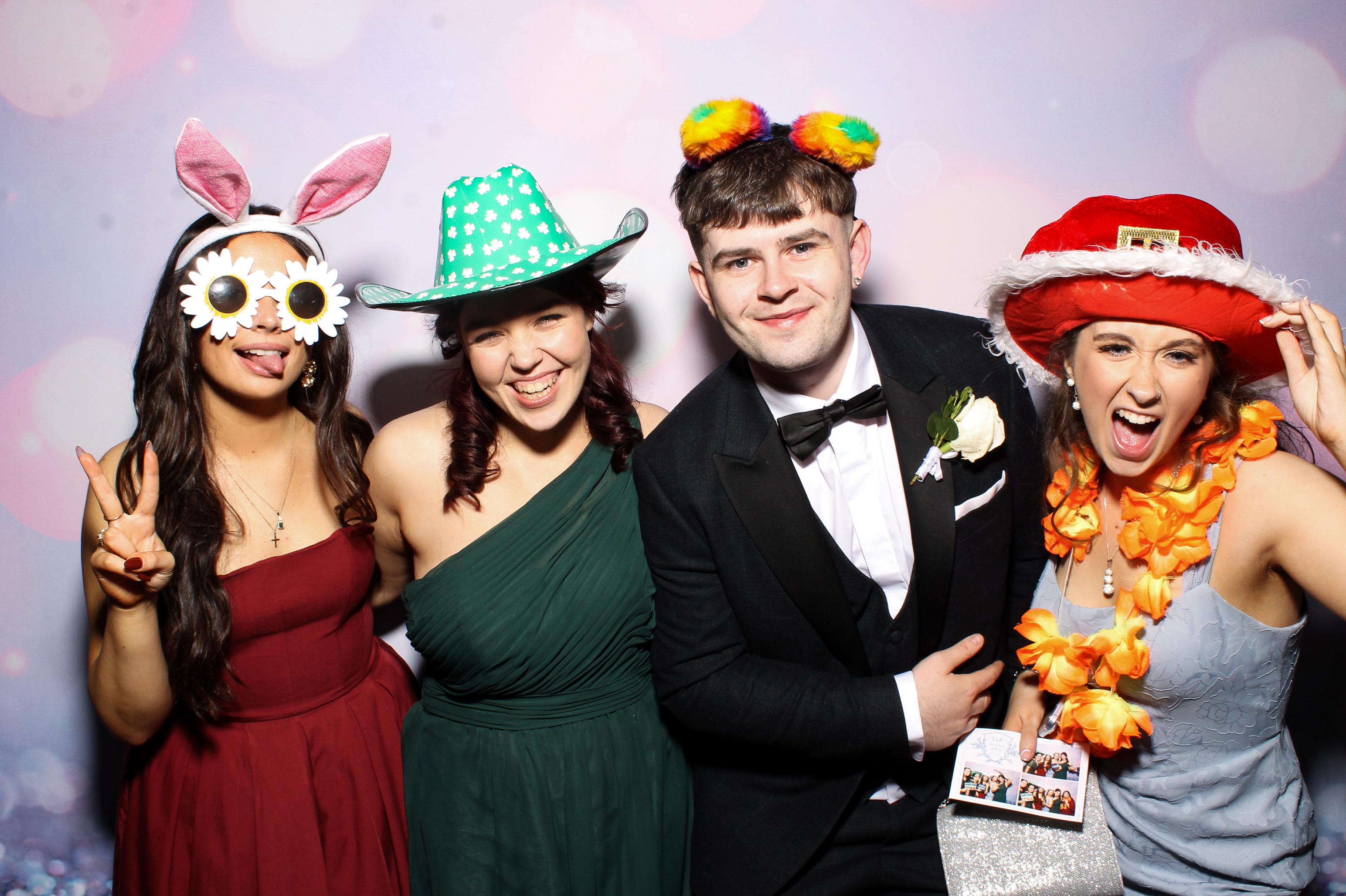 Lisa & Alan | View more photos from the event at gallery.snapmagic.ie/u/SnapMagic/Lisa-Alan