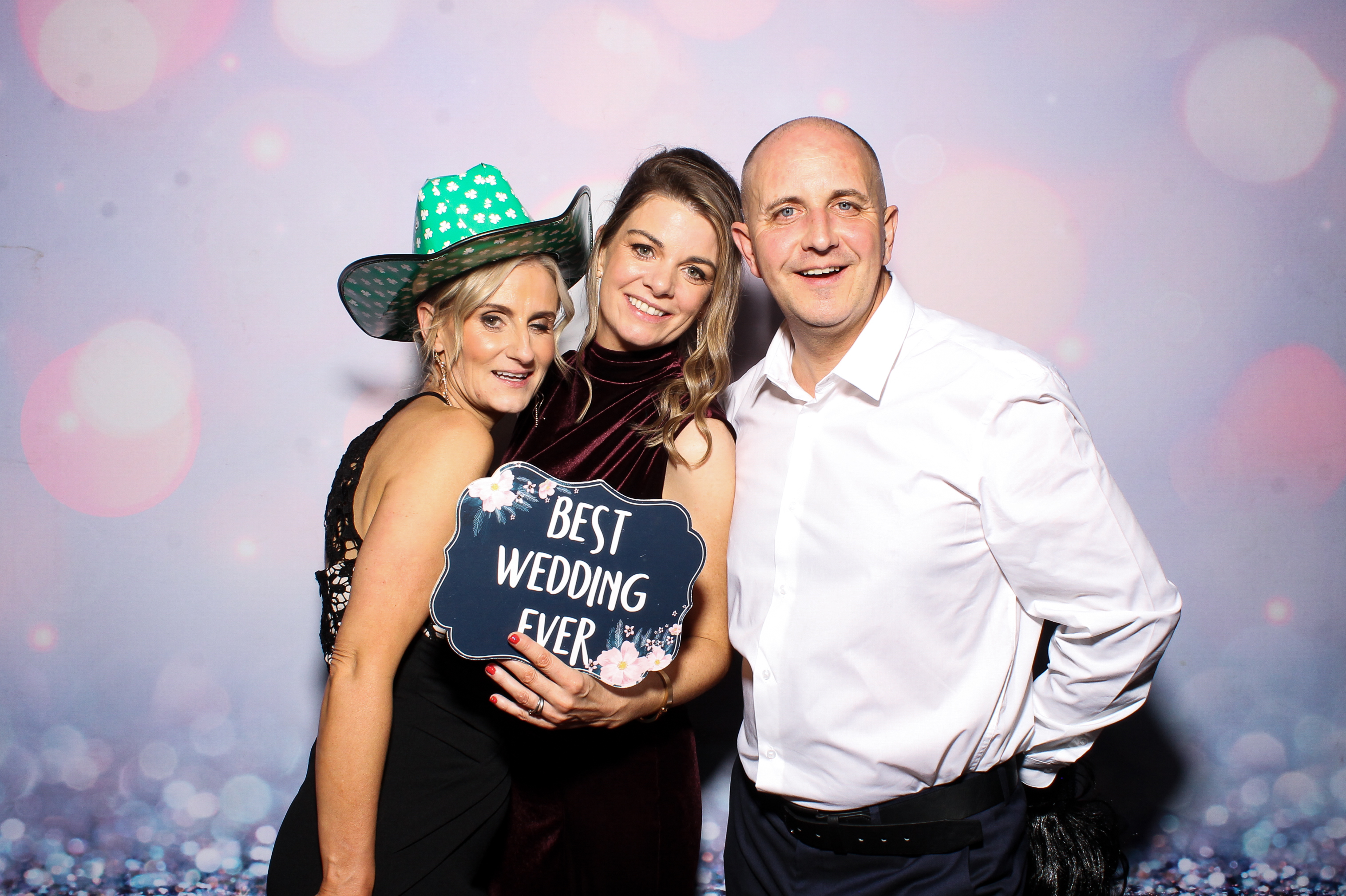 Lisa & Alan | View more photos from the event at gallery.snapmagic.ie/u/SnapMagic/Lisa-Alan