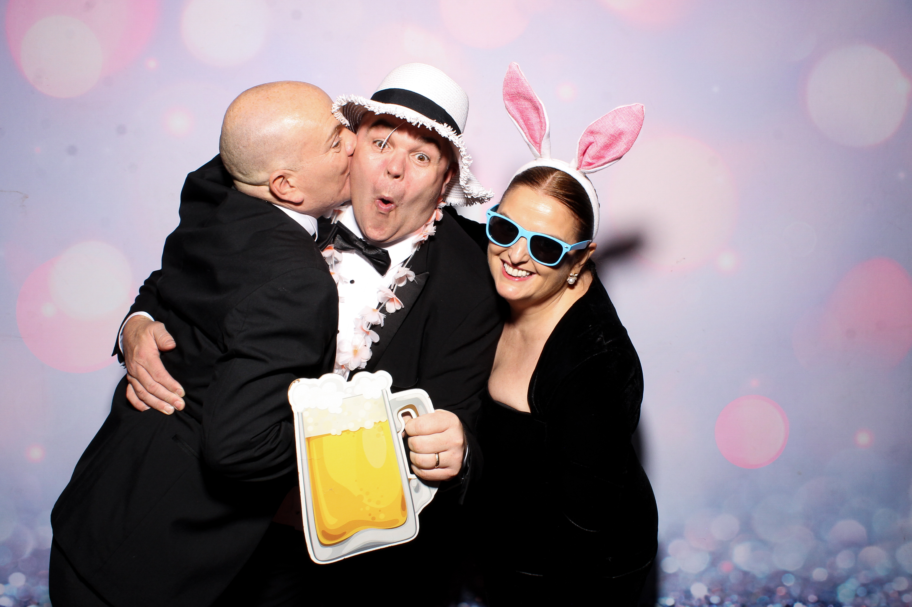 Lisa & Alan | View more photos from the event at gallery.snapmagic.ie/u/SnapMagic/Lisa-Alan