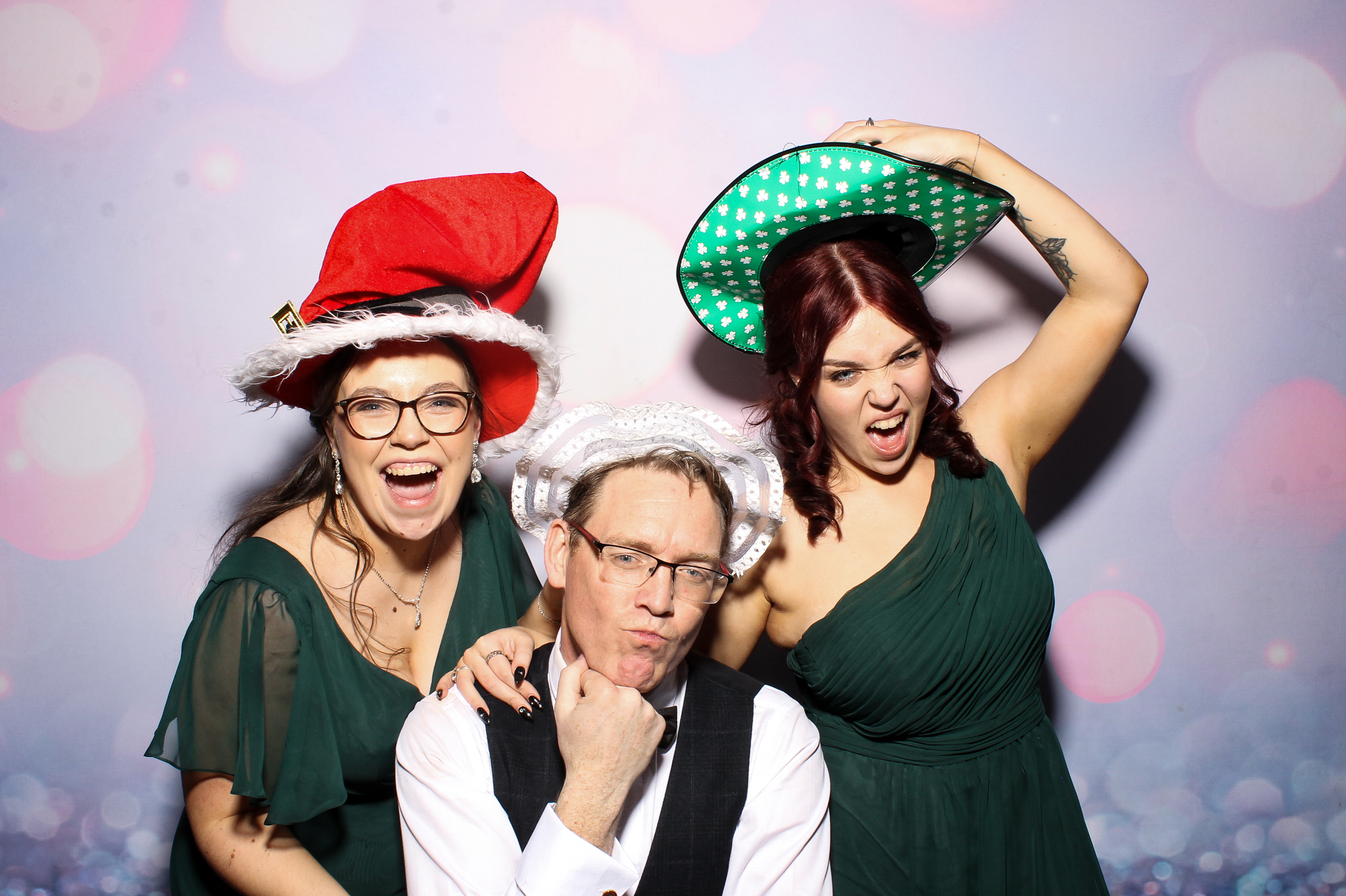 Lisa & Alan | View more photos from the event at gallery.snapmagic.ie/u/SnapMagic/Lisa-Alan