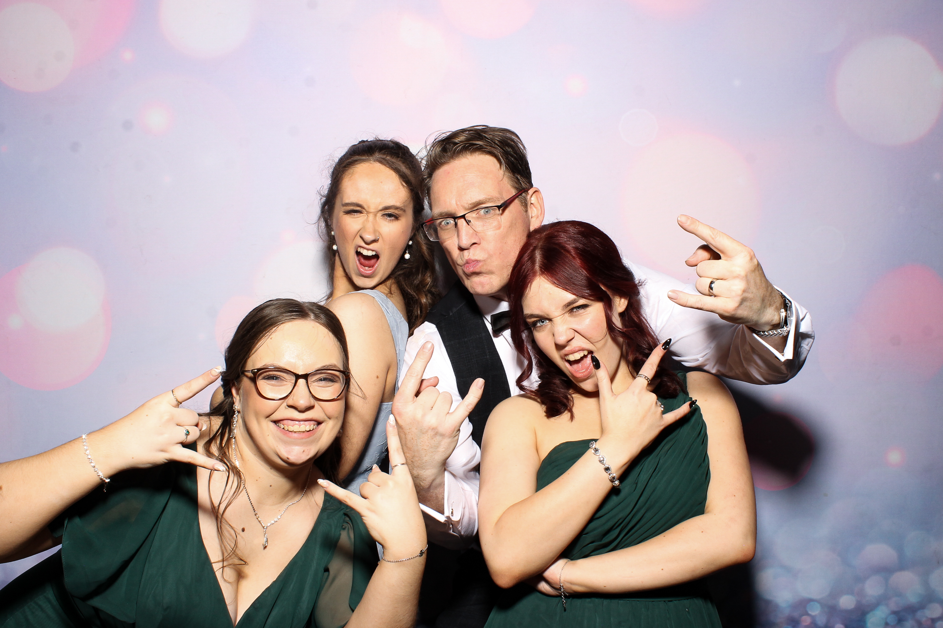 Lisa & Alan | View more photos from the event at gallery.snapmagic.ie/u/SnapMagic/Lisa-Alan