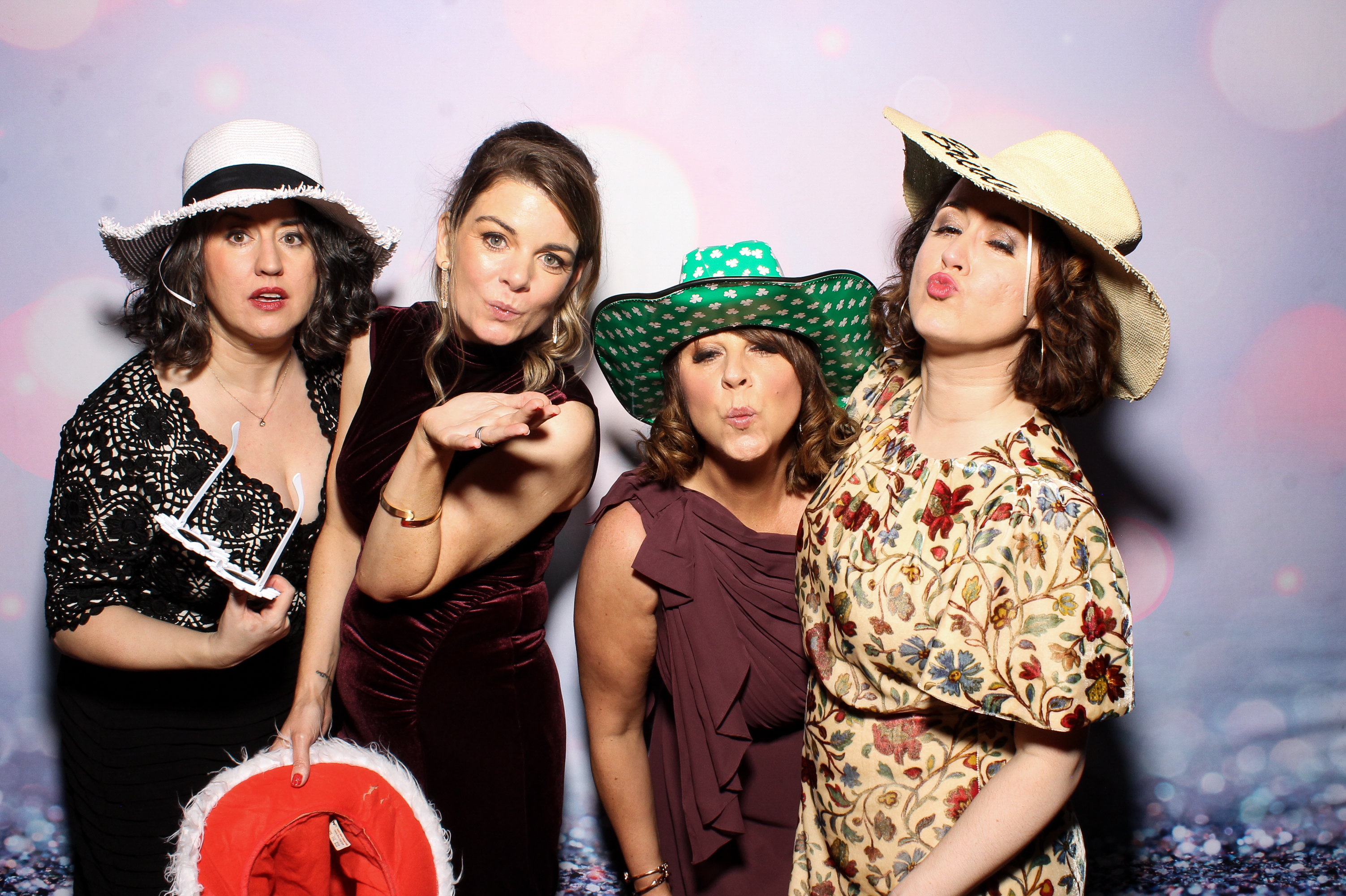 Lisa & Alan | View more photos from the event at gallery.snapmagic.ie/u/SnapMagic/Lisa-Alan