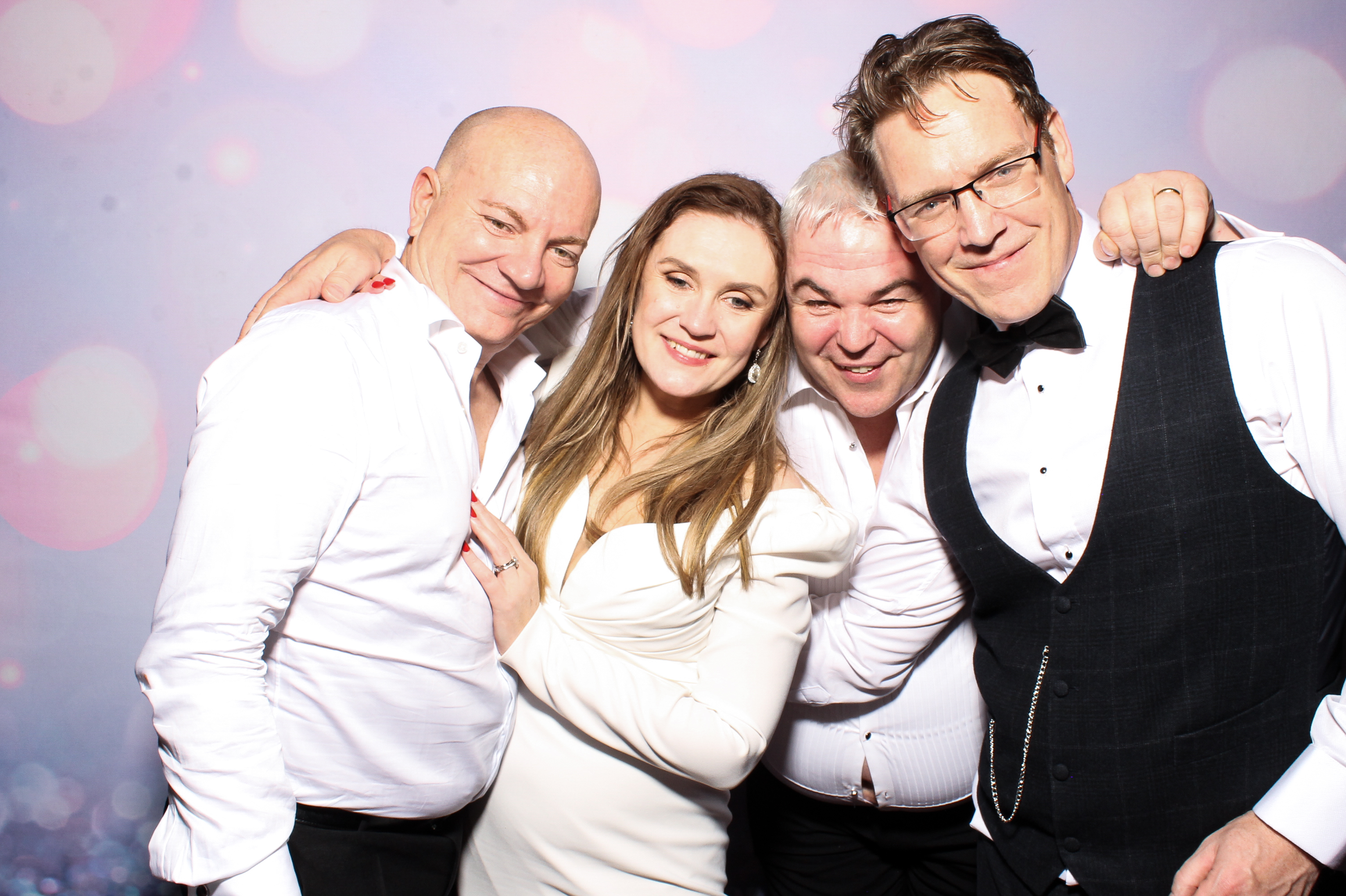 Lisa & Alan | View more photos from the event at gallery.snapmagic.ie/u/SnapMagic/Lisa-Alan