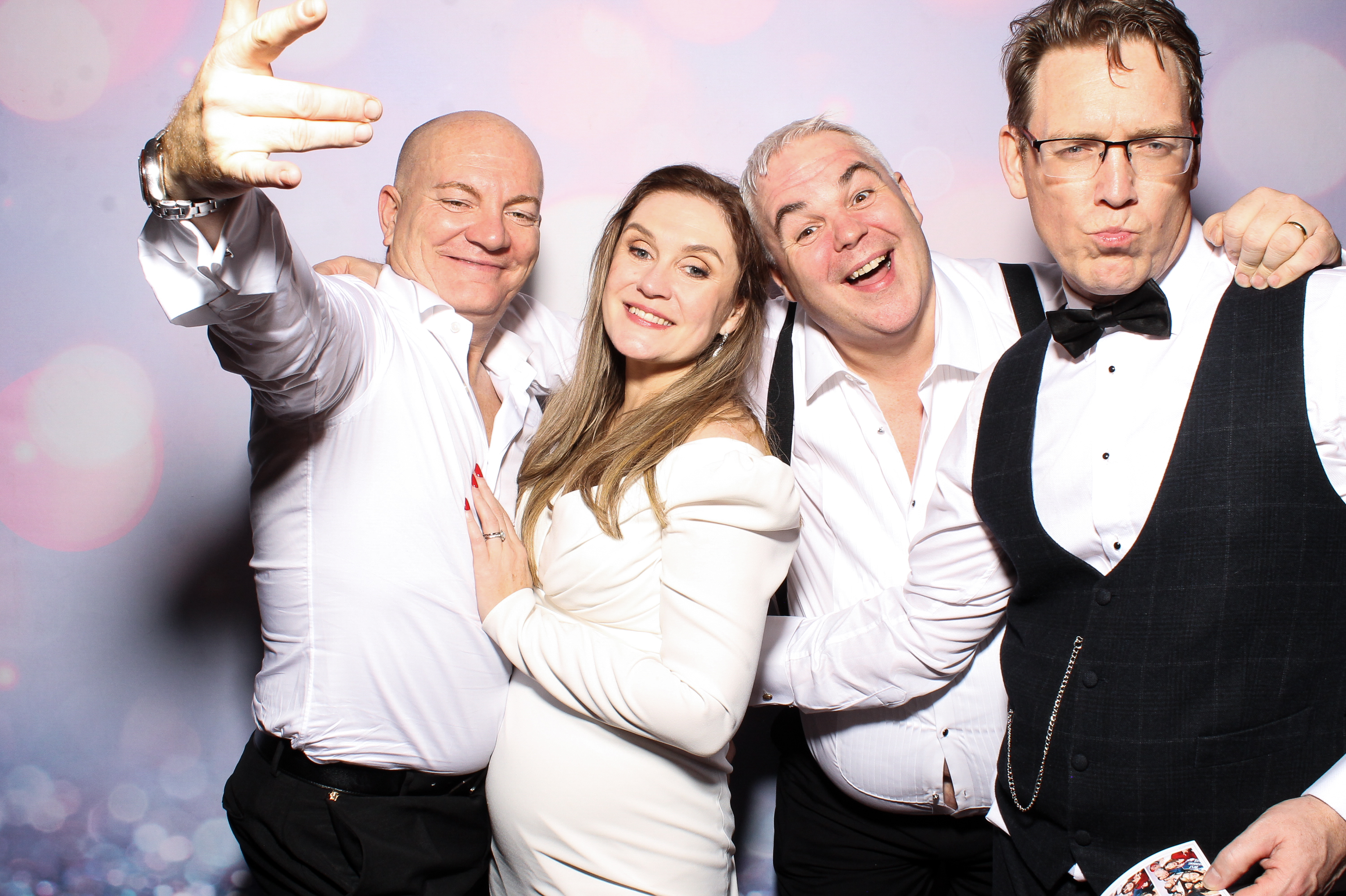 Lisa & Alan | View more photos from the event at gallery.snapmagic.ie/u/SnapMagic/Lisa-Alan