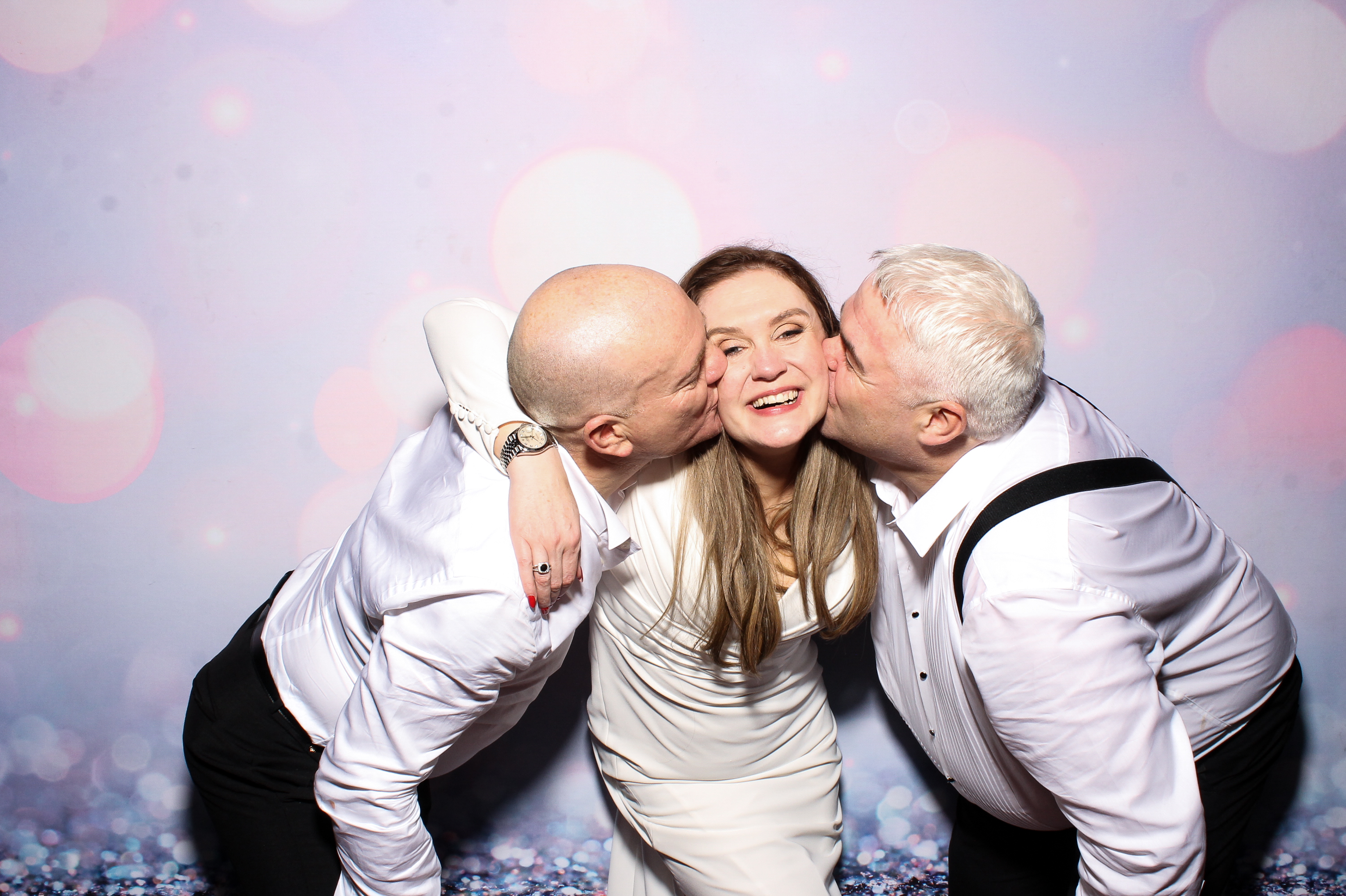 Lisa & Alan | View more photos from the event at gallery.snapmagic.ie/u/SnapMagic/Lisa-Alan