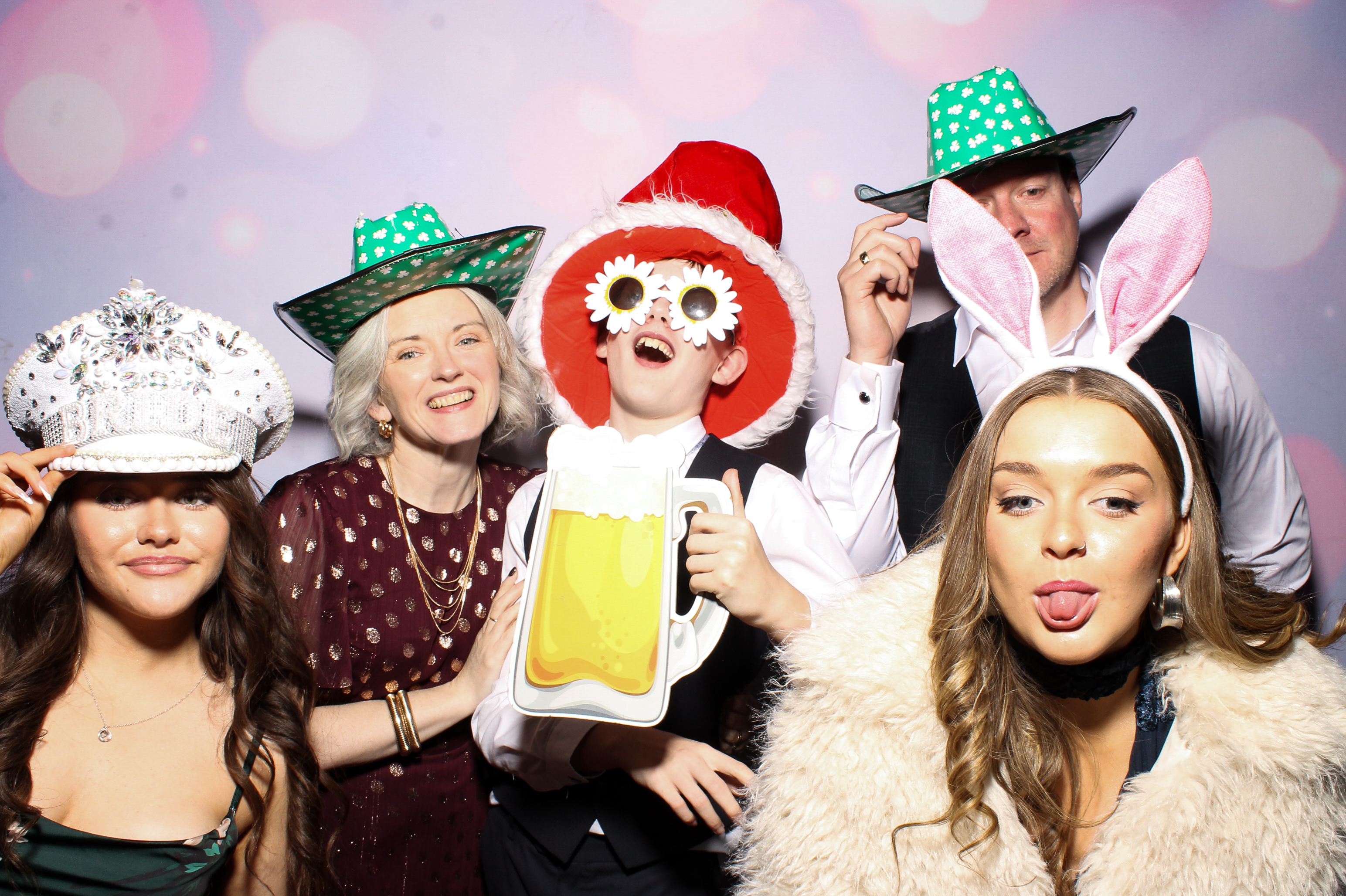 Lisa & Alan | View more photos from the event at gallery.snapmagic.ie/u/SnapMagic/Lisa-Alan