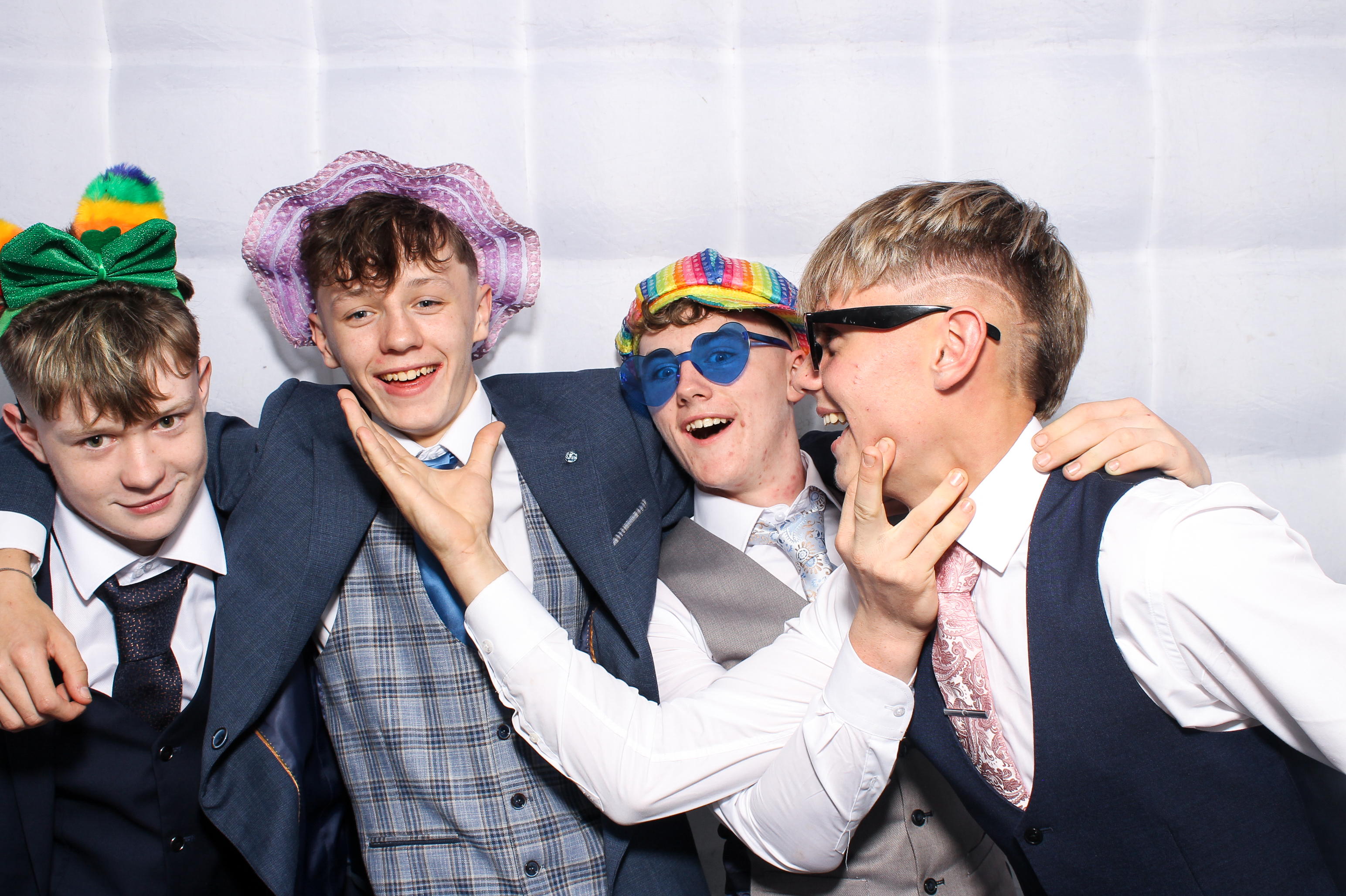 Lisa & Fergal | View more photos from the event at gallery.snapmagic.ie/u/SnapMagic/Lisa-Fergal