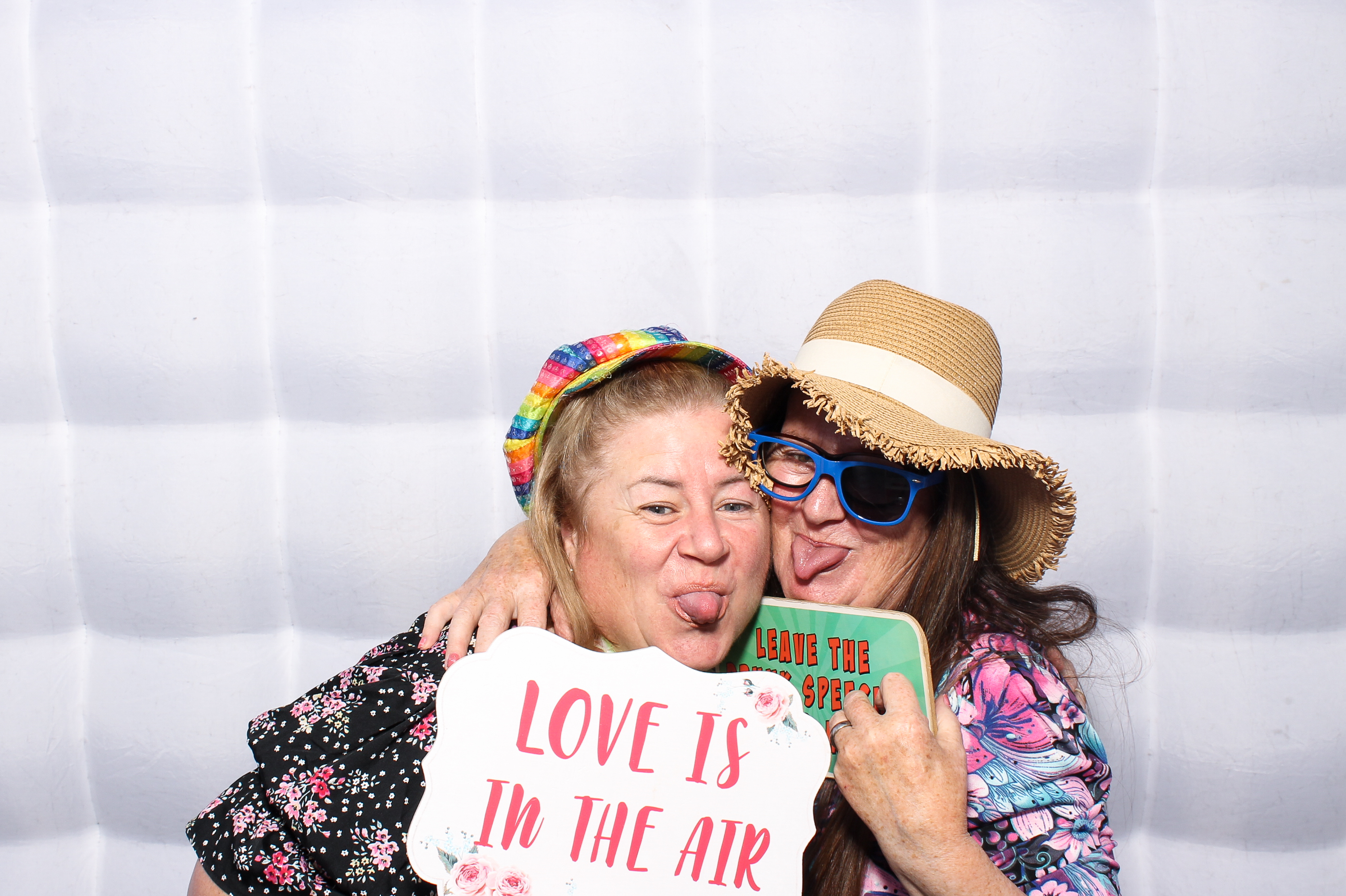 Lisa & Fergal | View more photos from the event at gallery.snapmagic.ie/u/SnapMagic/Lisa-Fergal