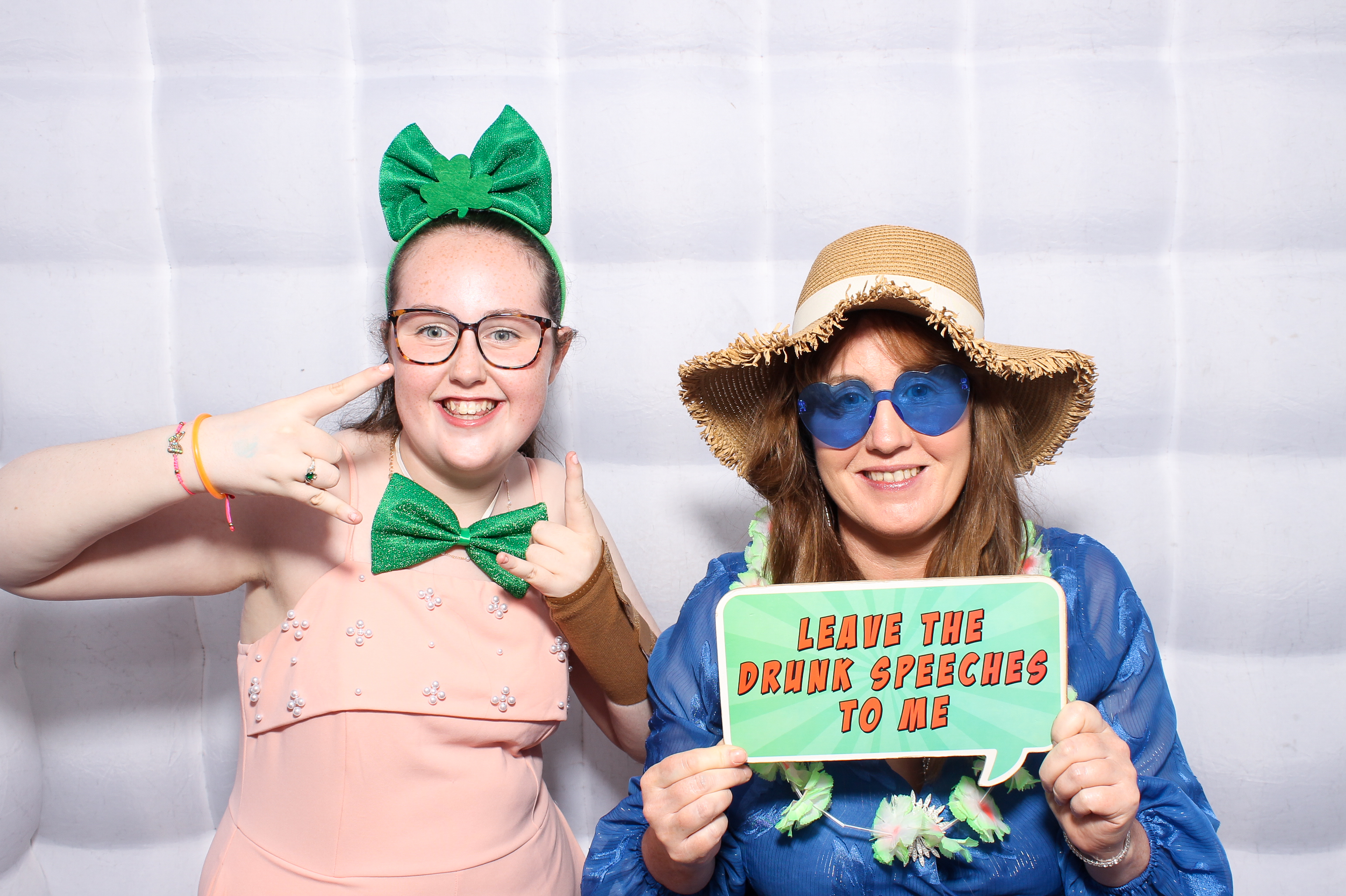 Lisa & Fergal | View more photos from the event at gallery.snapmagic.ie/u/SnapMagic/Lisa-Fergal