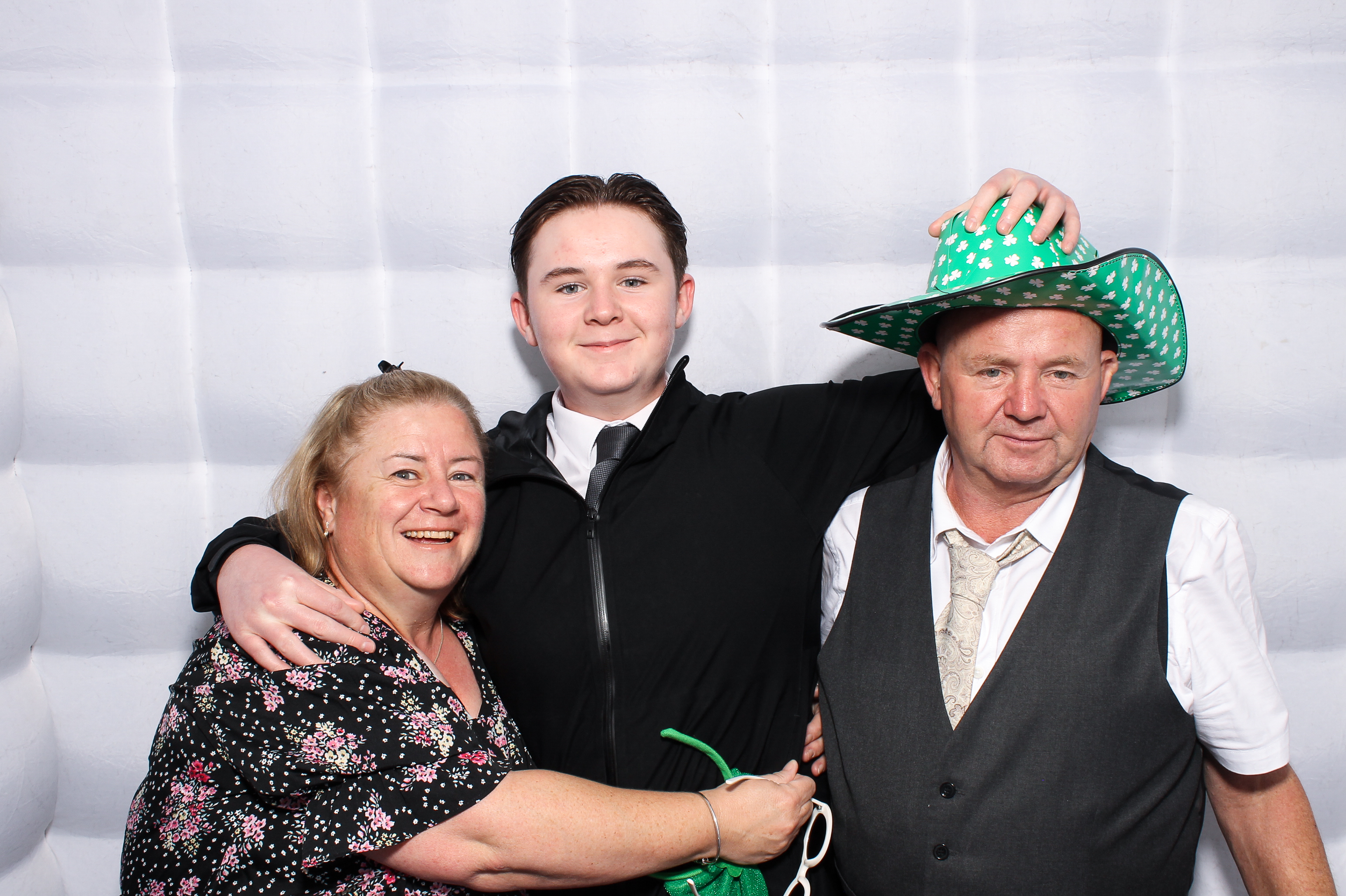 Lisa & Fergal | View more photos from the event at gallery.snapmagic.ie/u/SnapMagic/Lisa-Fergal