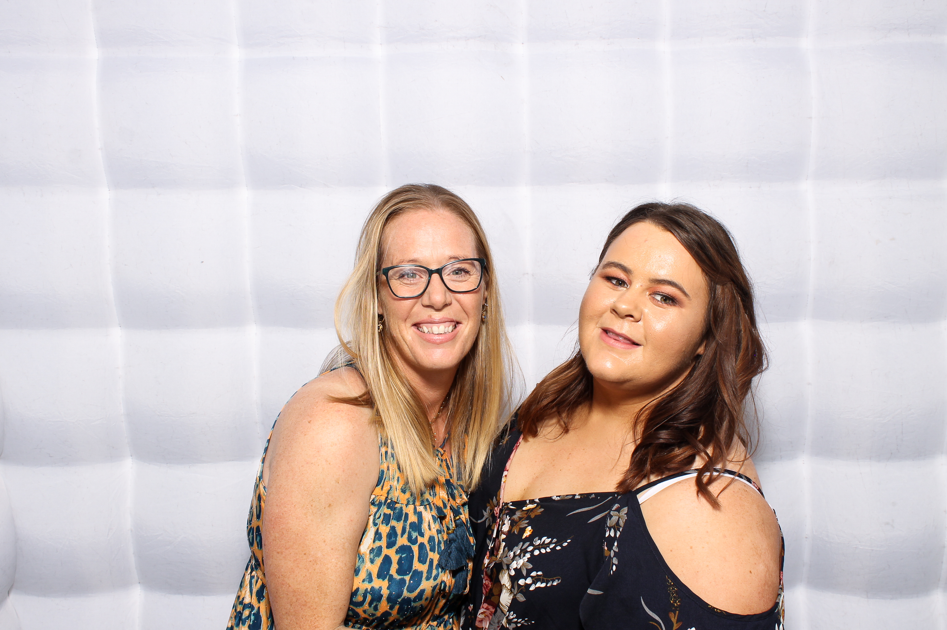 Lisa & Fergal | View more photos from the event at gallery.snapmagic.ie/u/SnapMagic/Lisa-Fergal