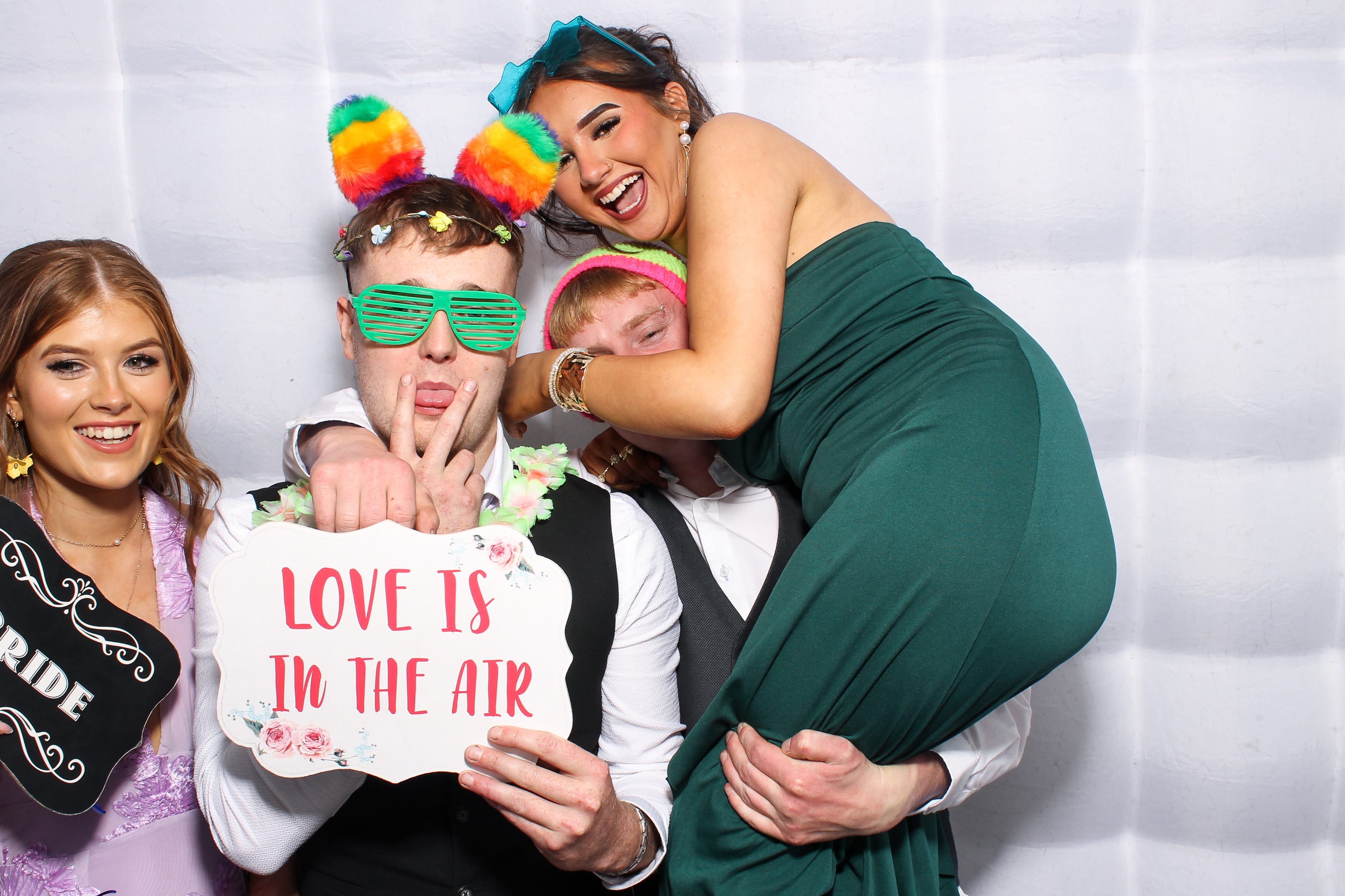 Lisa & Fergal | View more photos from the event at gallery.snapmagic.ie/u/SnapMagic/Lisa-Fergal