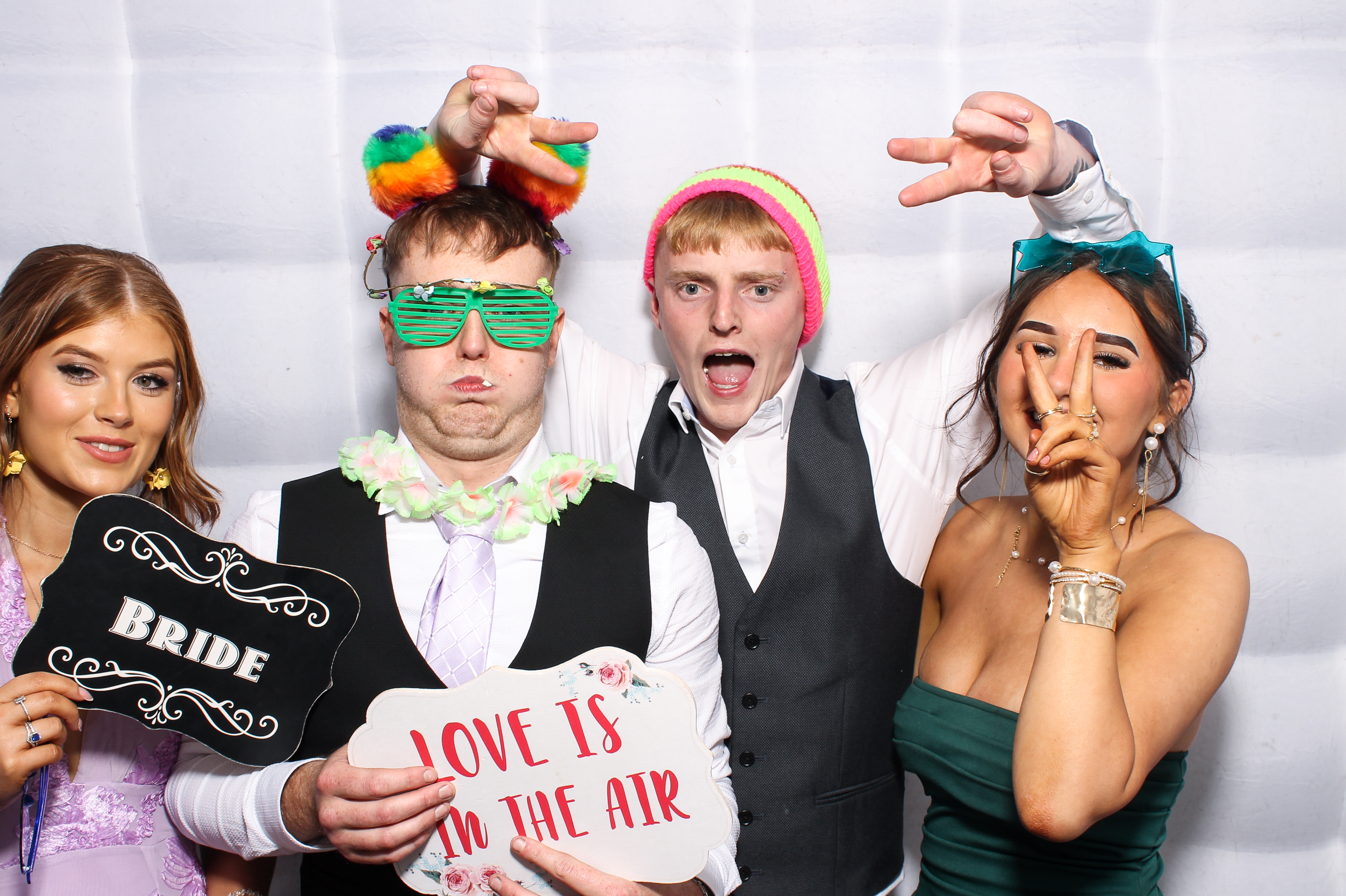 Lisa & Fergal | View more photos from the event at gallery.snapmagic.ie/u/SnapMagic/Lisa-Fergal