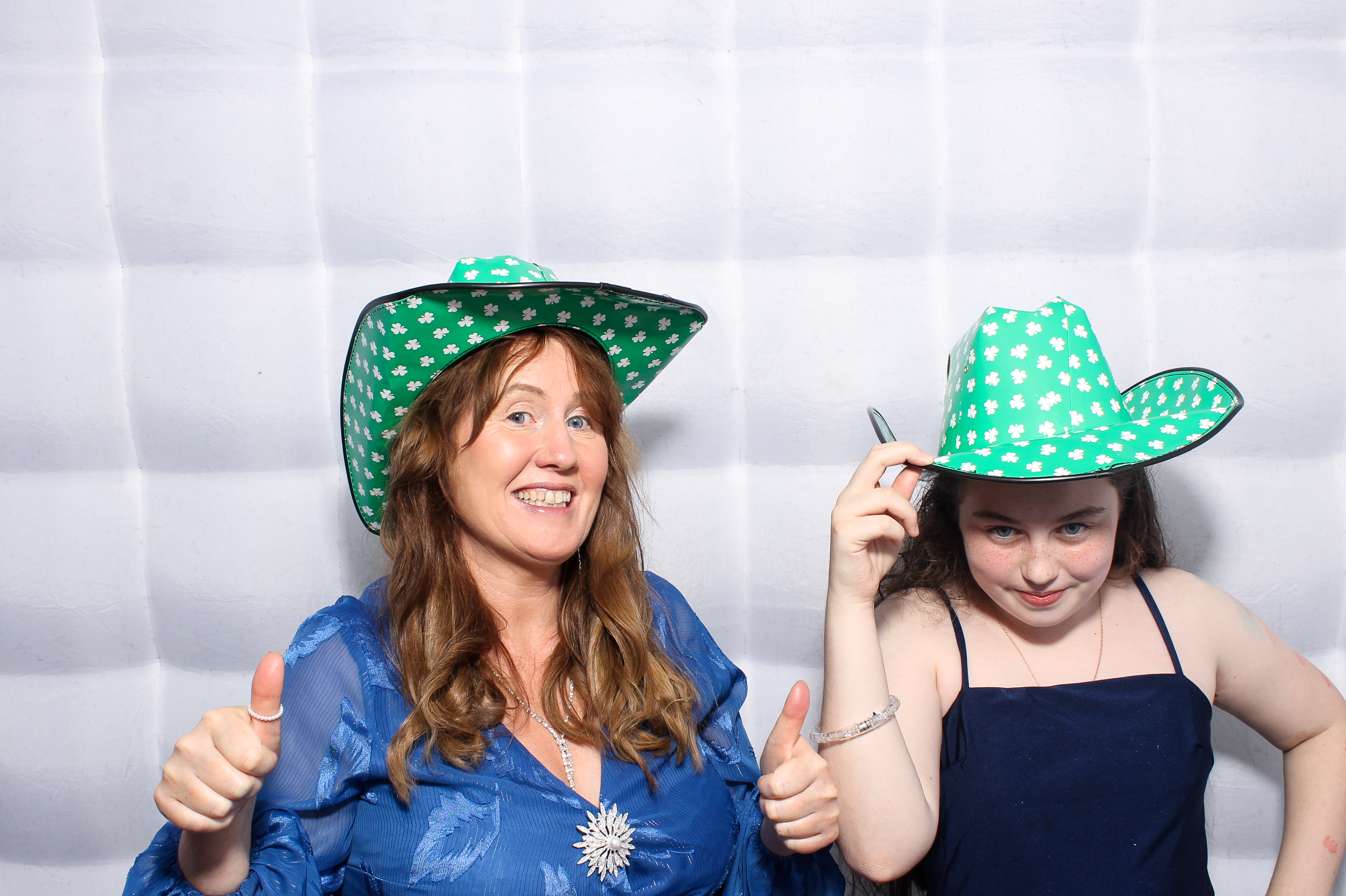 Lisa & Fergal | View more photos from the event at gallery.snapmagic.ie/u/SnapMagic/Lisa-Fergal