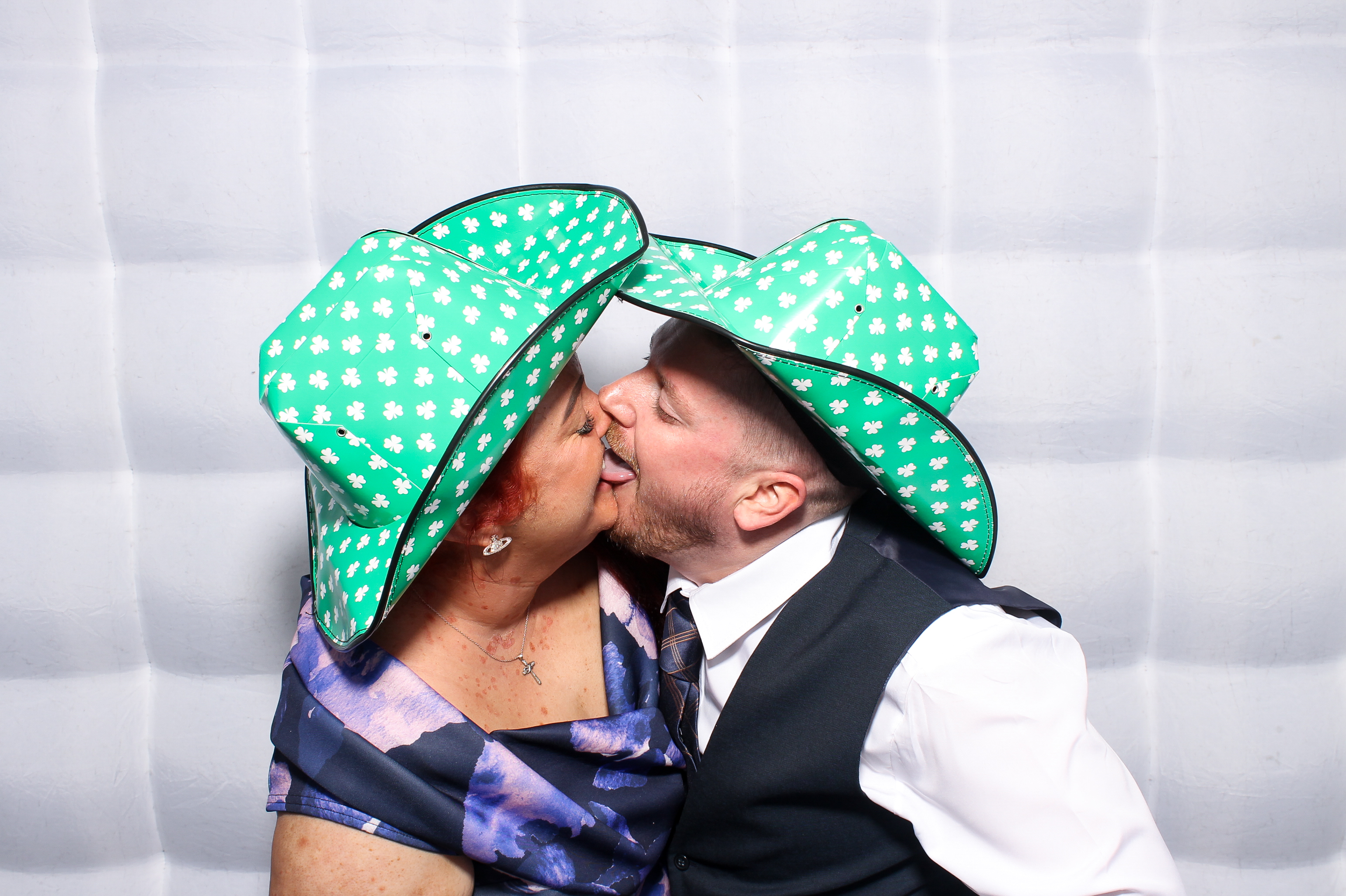 Lisa & Fergal | View more photos from the event at gallery.snapmagic.ie/u/SnapMagic/Lisa-Fergal