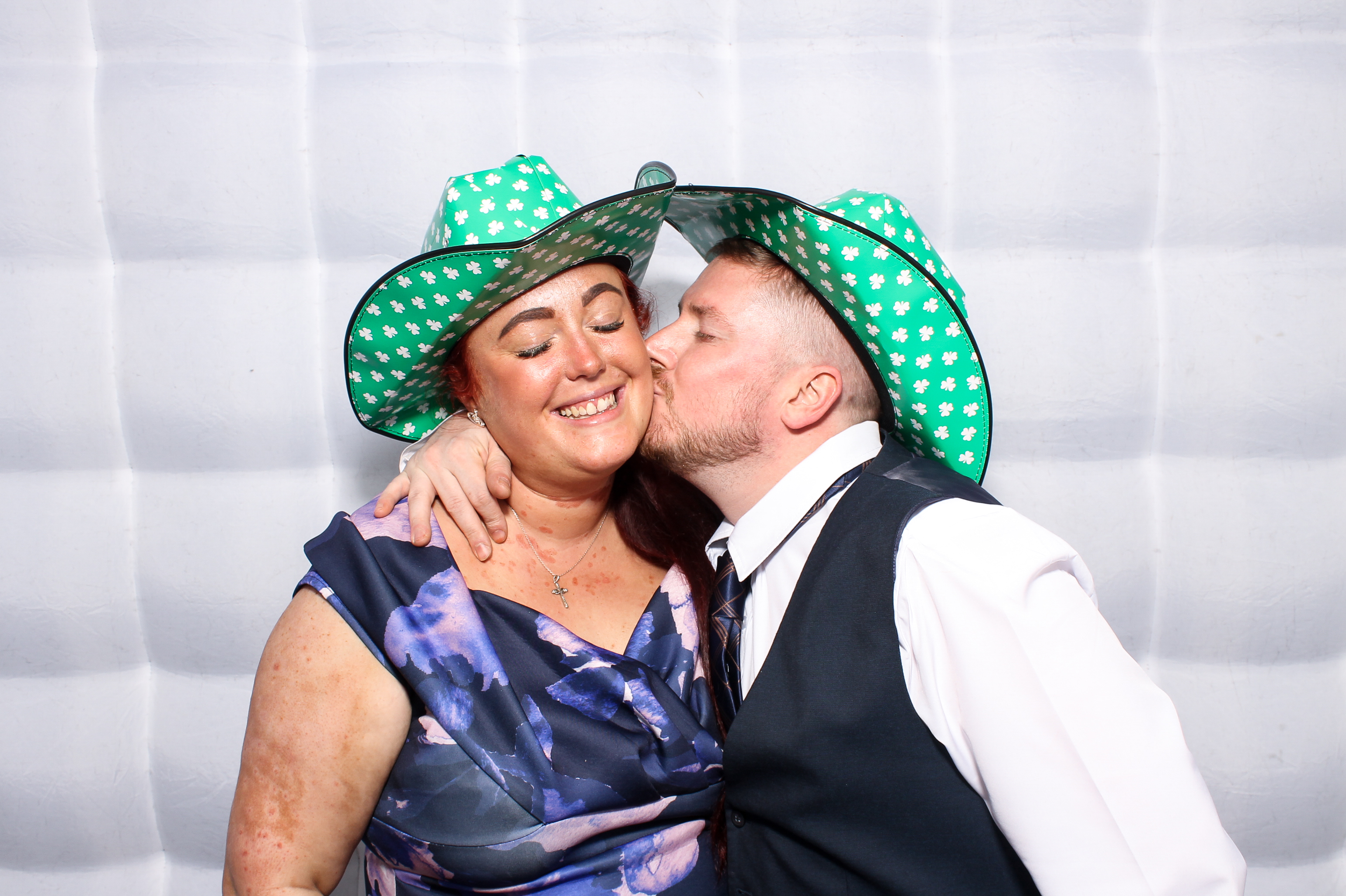 Lisa & Fergal | View more photos from the event at gallery.snapmagic.ie/u/SnapMagic/Lisa-Fergal