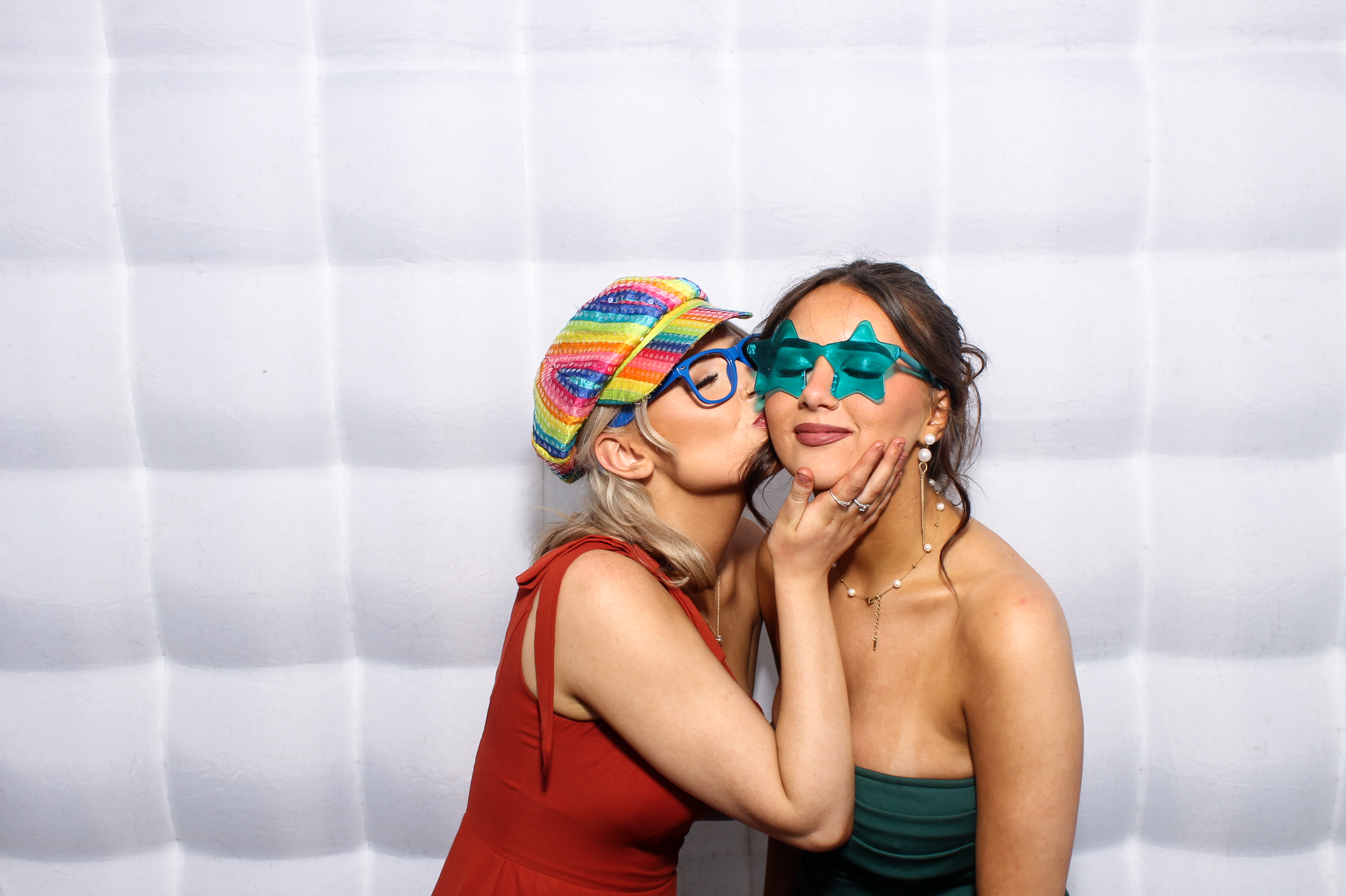 Lisa & Fergal | View more photos from the event at gallery.snapmagic.ie/u/SnapMagic/Lisa-Fergal