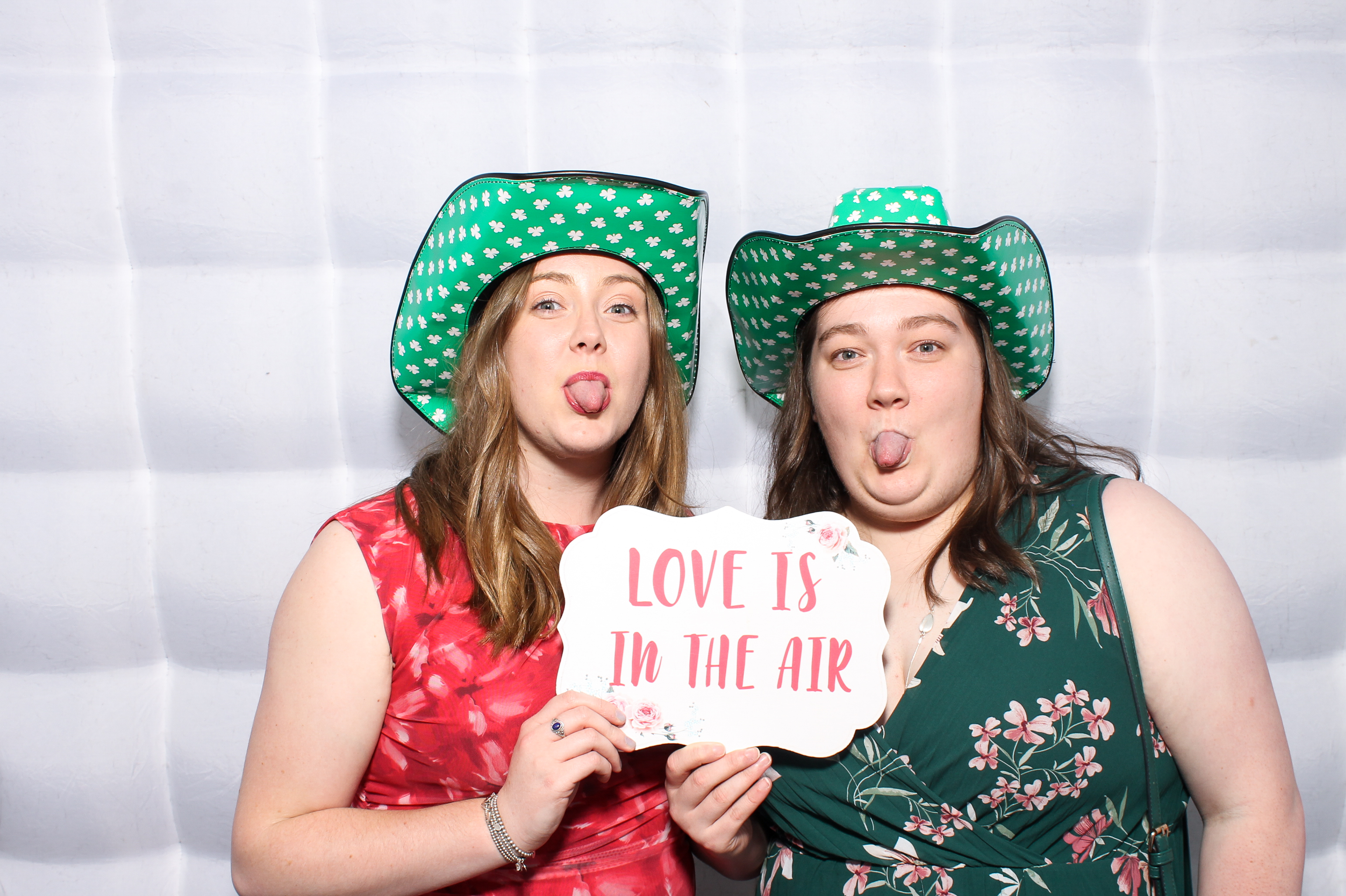 Lisa & Fergal | View more photos from the event at gallery.snapmagic.ie/u/SnapMagic/Lisa-Fergal