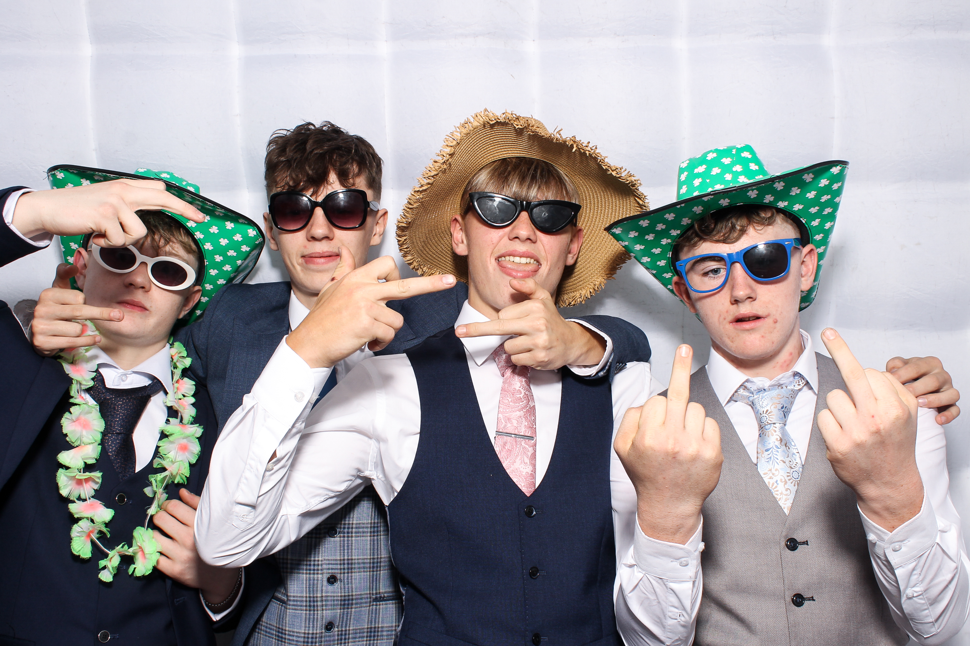 Lisa & Fergal | View more photos from the event at gallery.snapmagic.ie/u/SnapMagic/Lisa-Fergal