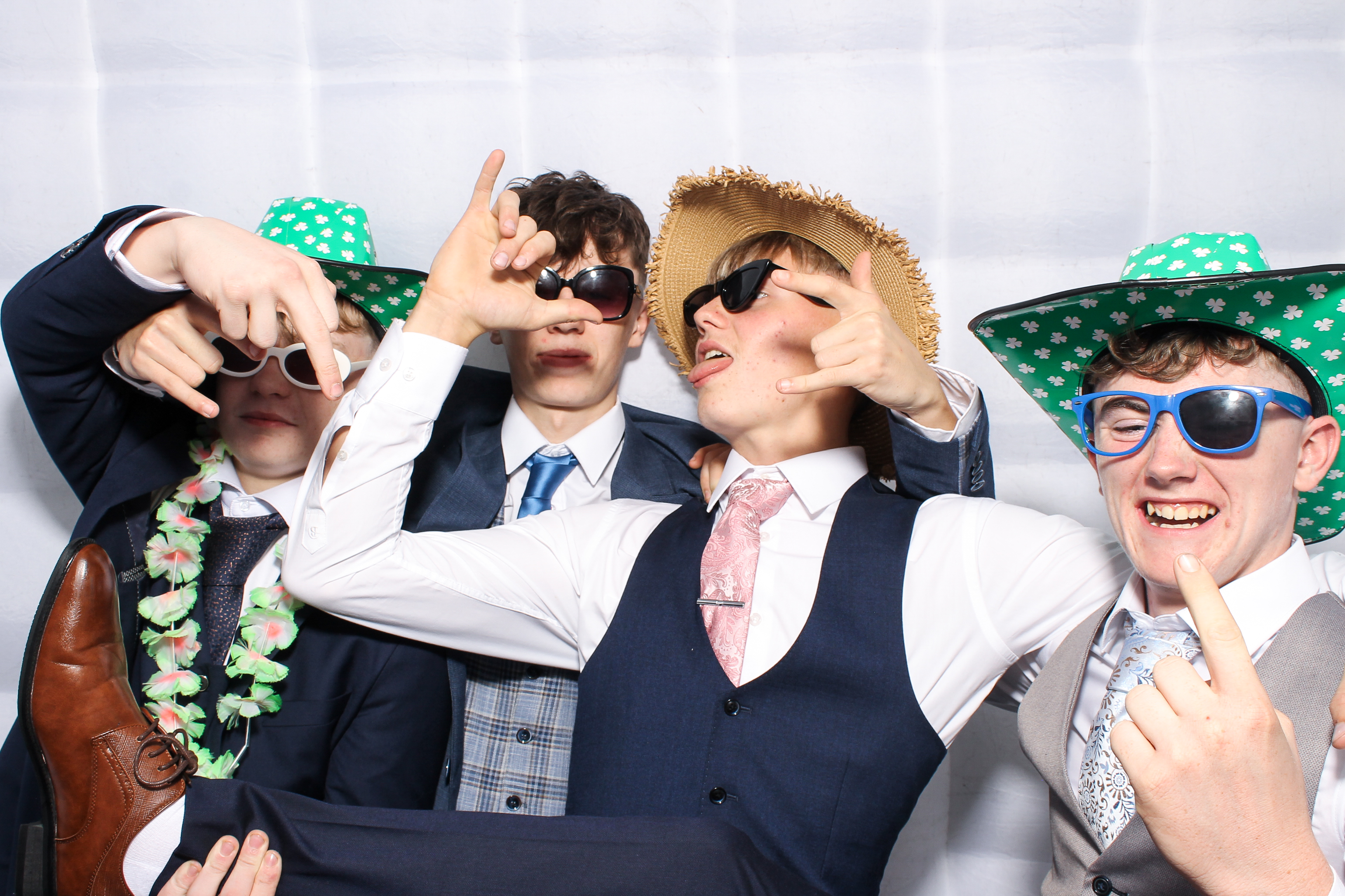 Lisa & Fergal | View more photos from the event at gallery.snapmagic.ie/u/SnapMagic/Lisa-Fergal