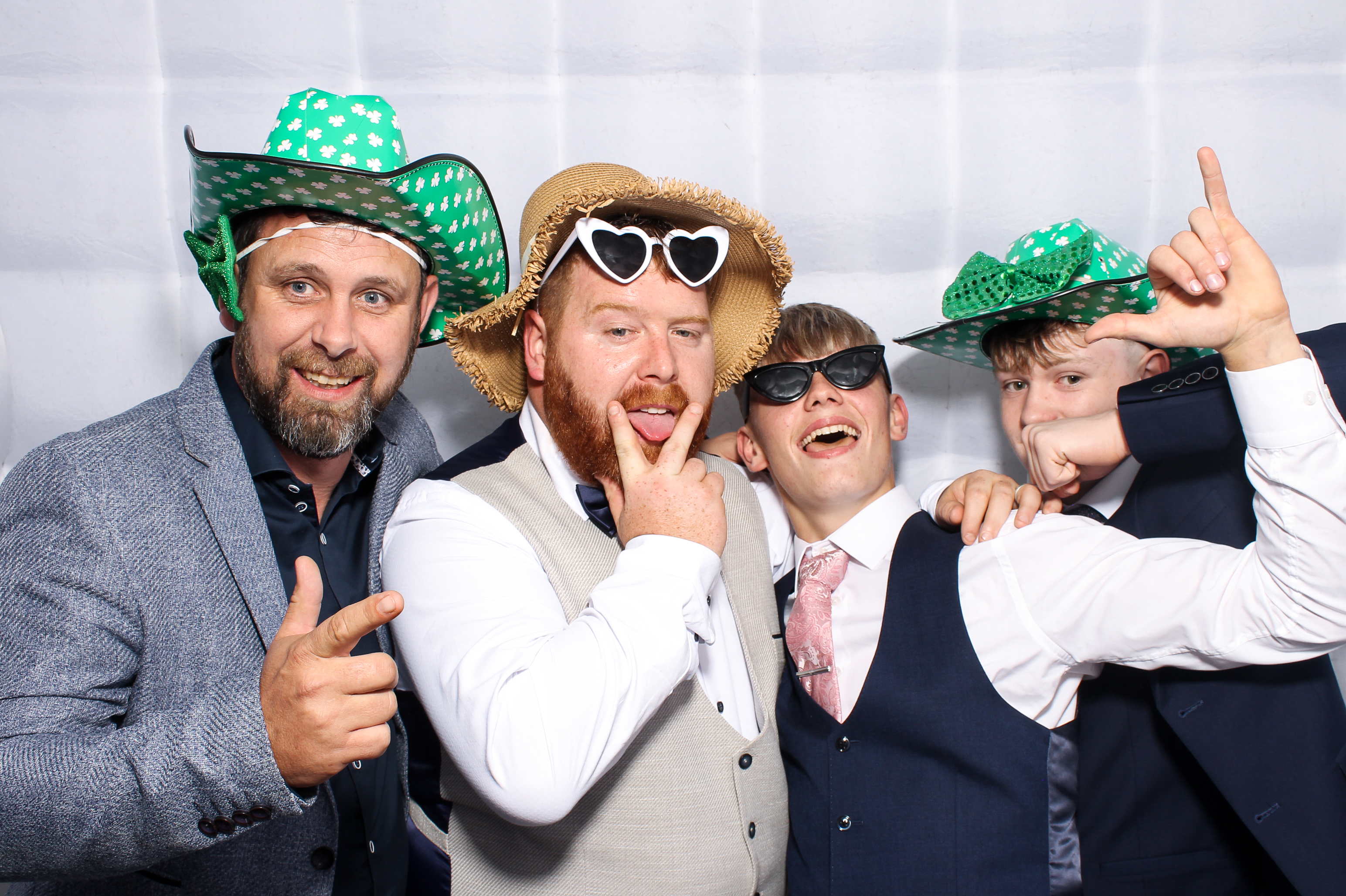 Lisa & Fergal | View more photos from the event at gallery.snapmagic.ie/u/SnapMagic/Lisa-Fergal