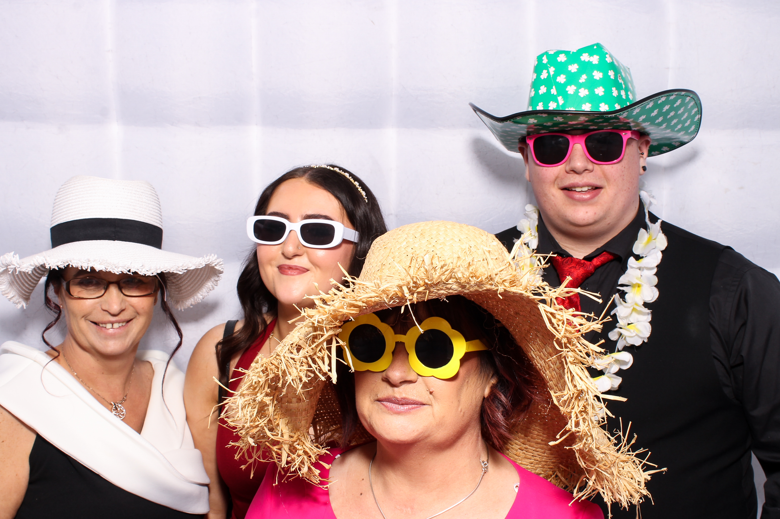 Lorna & Mark | View more photos from the event at gallery.snapmagic.ie/u/SnapMagic/Lorna-Mark