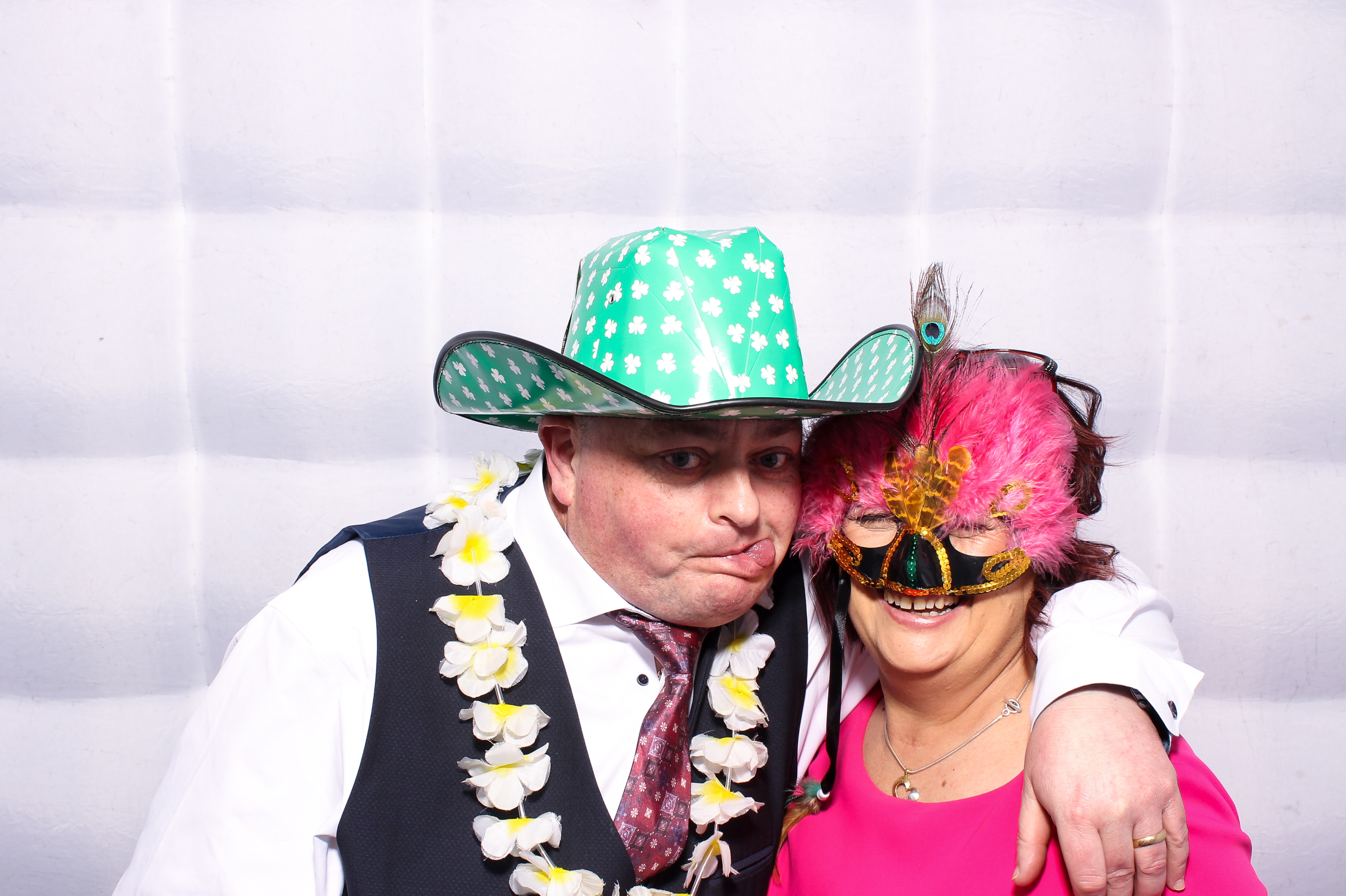 Lorna & Mark | View more photos from the event at gallery.snapmagic.ie/u/SnapMagic/Lorna-Mark