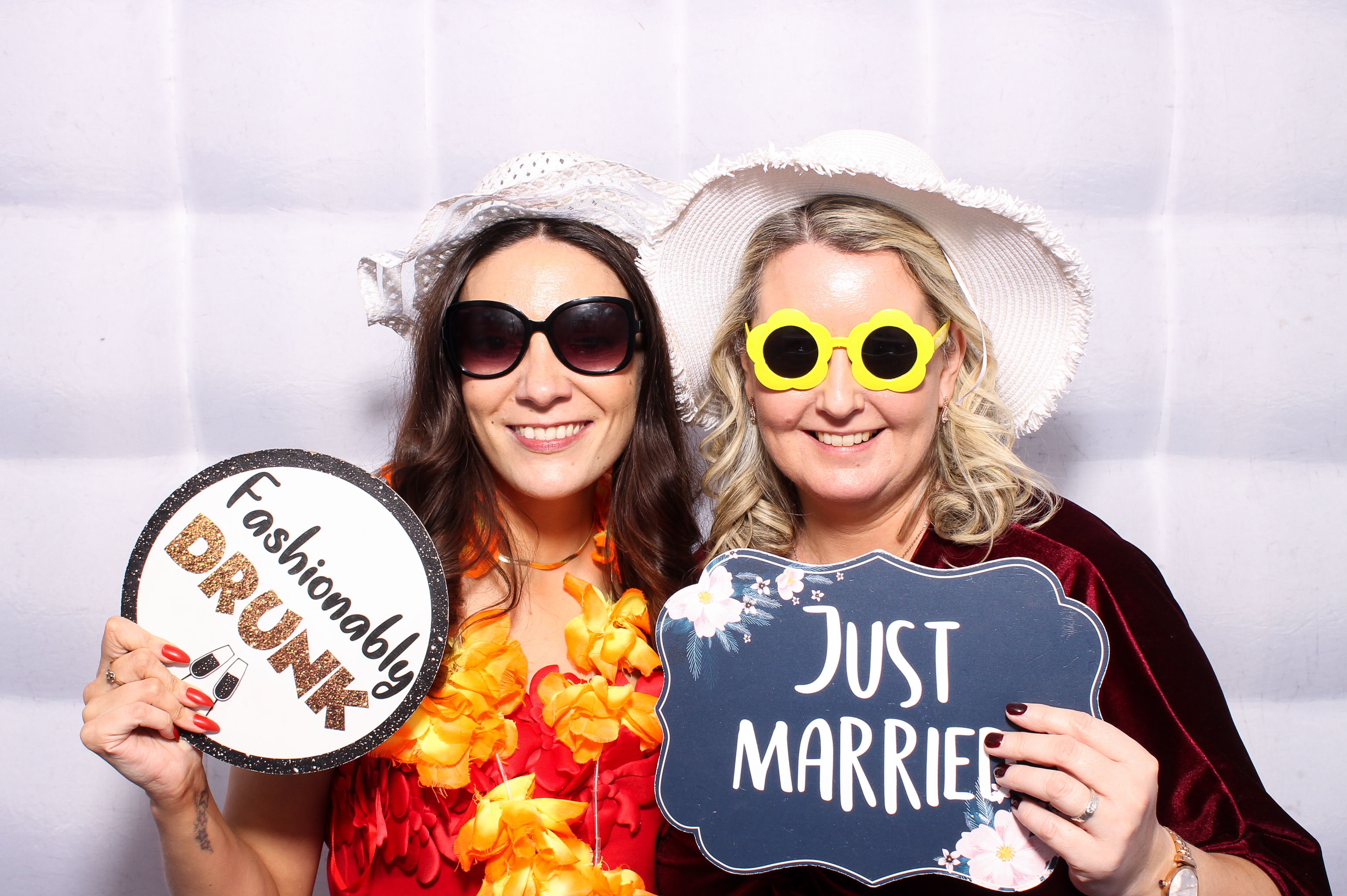 Lorna & Mark | View more photos from the event at gallery.snapmagic.ie/u/SnapMagic/Lorna-Mark