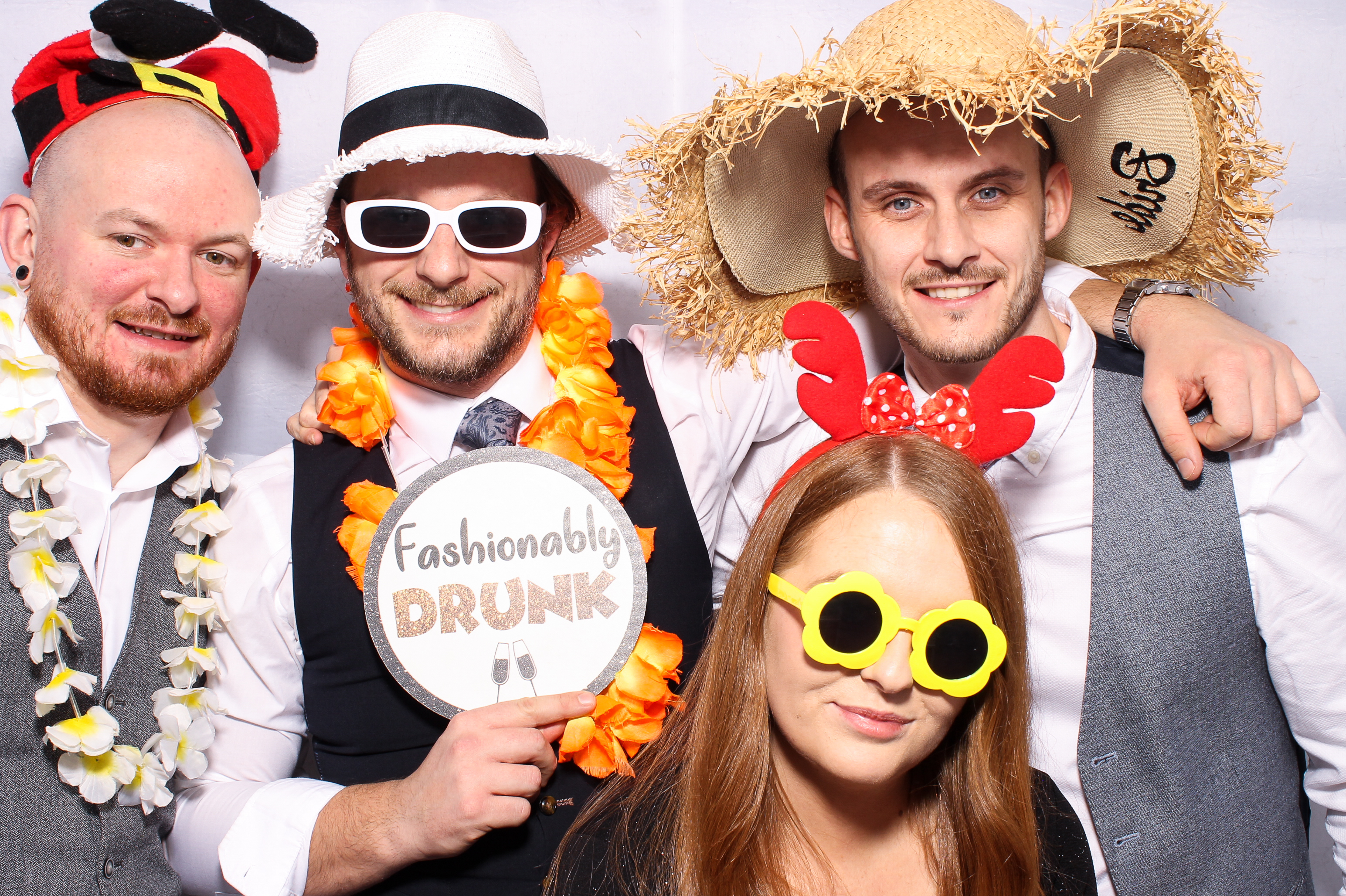 Lorna & Mark | View more photos from the event at gallery.snapmagic.ie/u/SnapMagic/Lorna-Mark