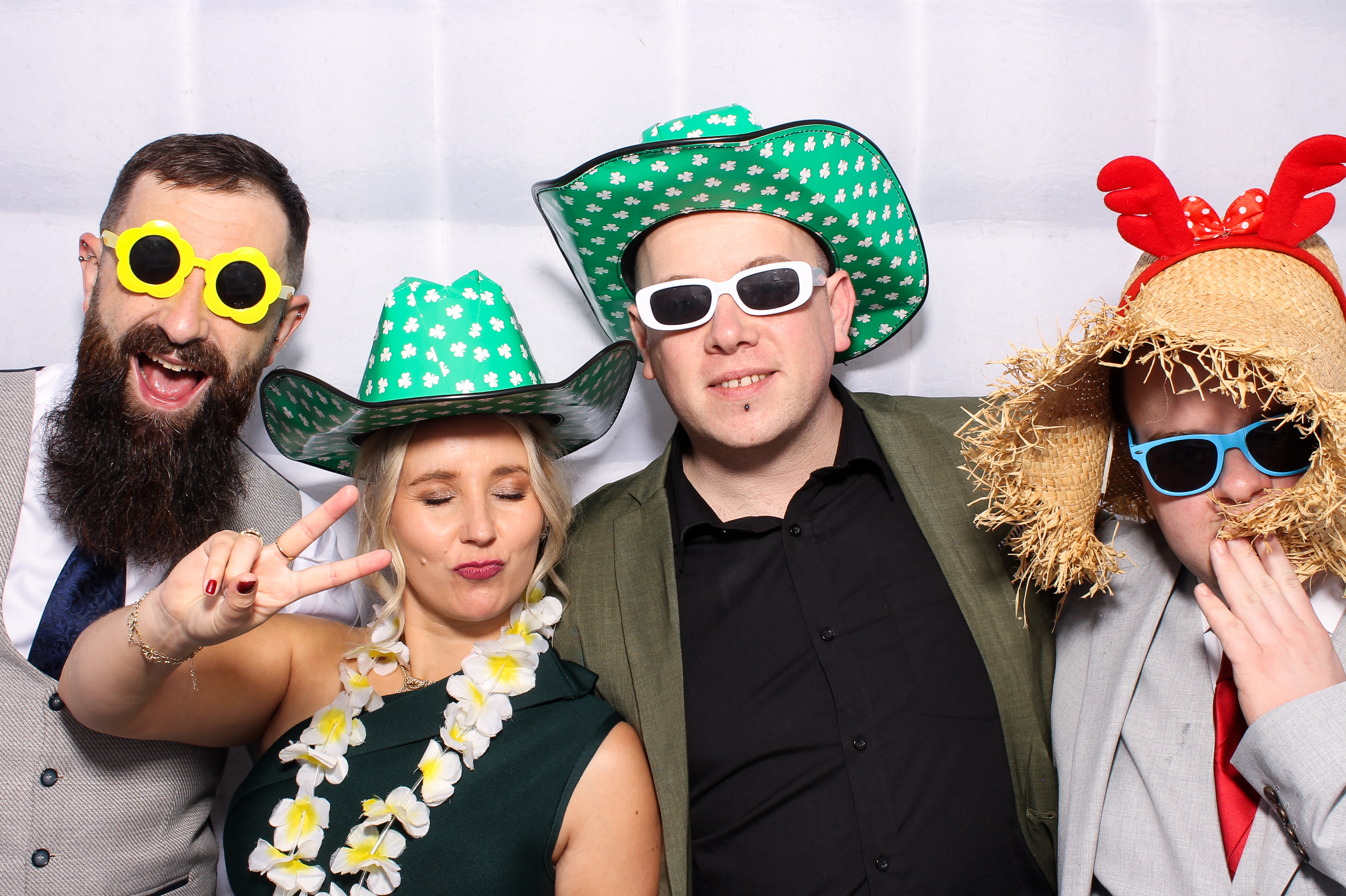 Lorna & Mark | View more photos from the event at gallery.snapmagic.ie/u/SnapMagic/Lorna-Mark