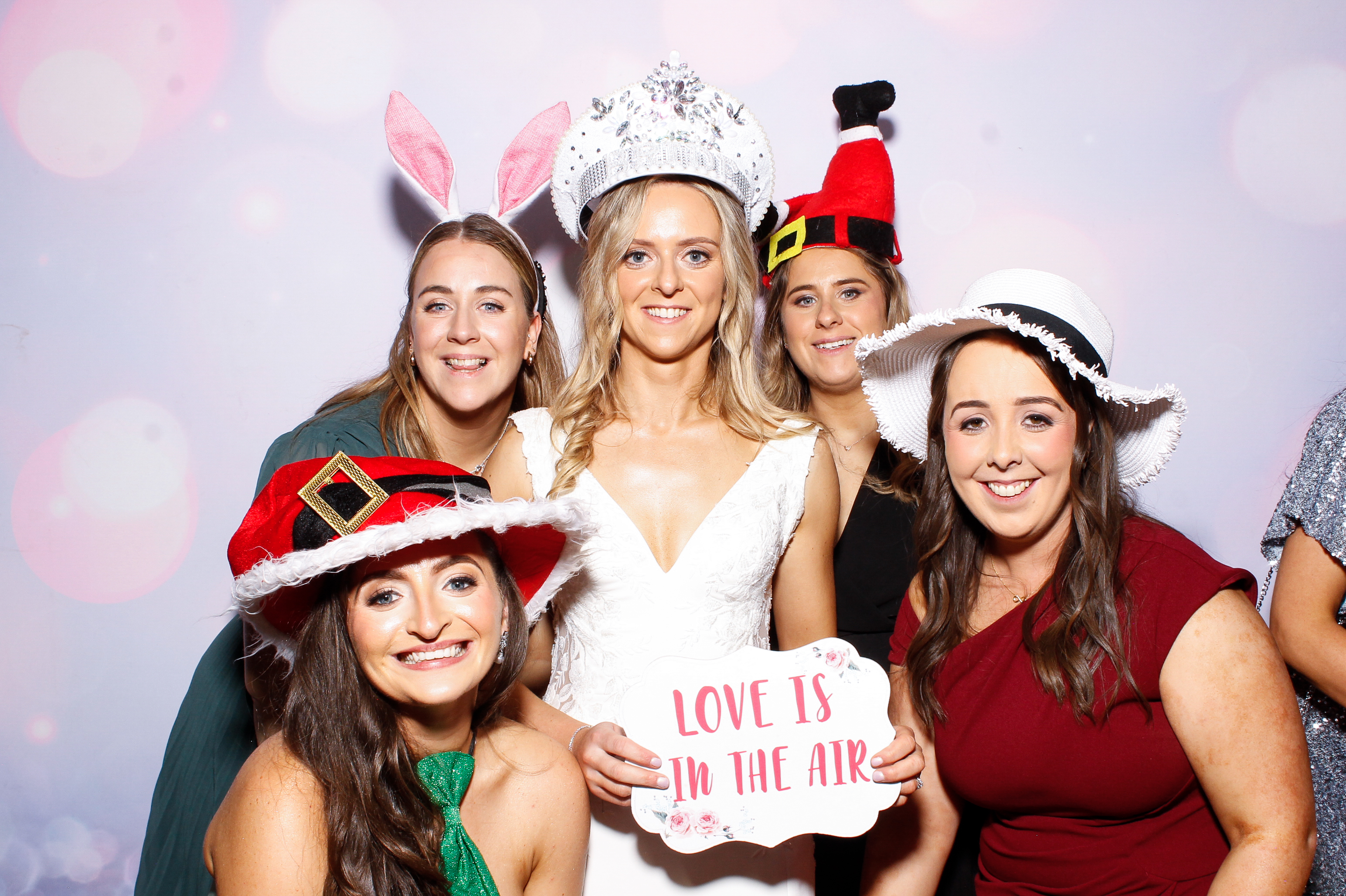 Louise & Gerard | View more photos from the event at gallery.snapmagic.ie/u/SnapMagic/Louise-Gerard