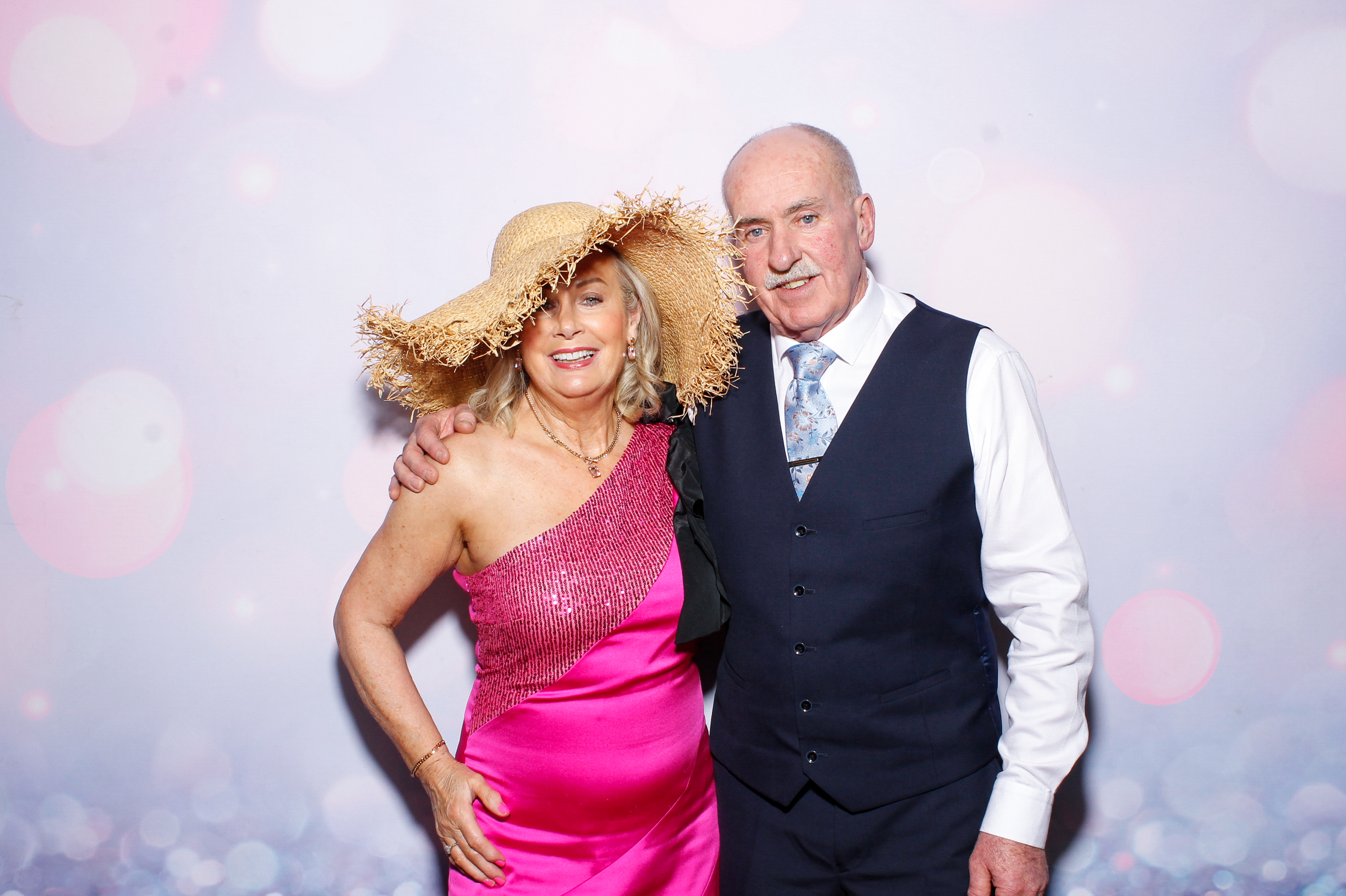 Louise & Gerard | View more photos from the event at gallery.snapmagic.ie/u/SnapMagic/Louise-Gerard