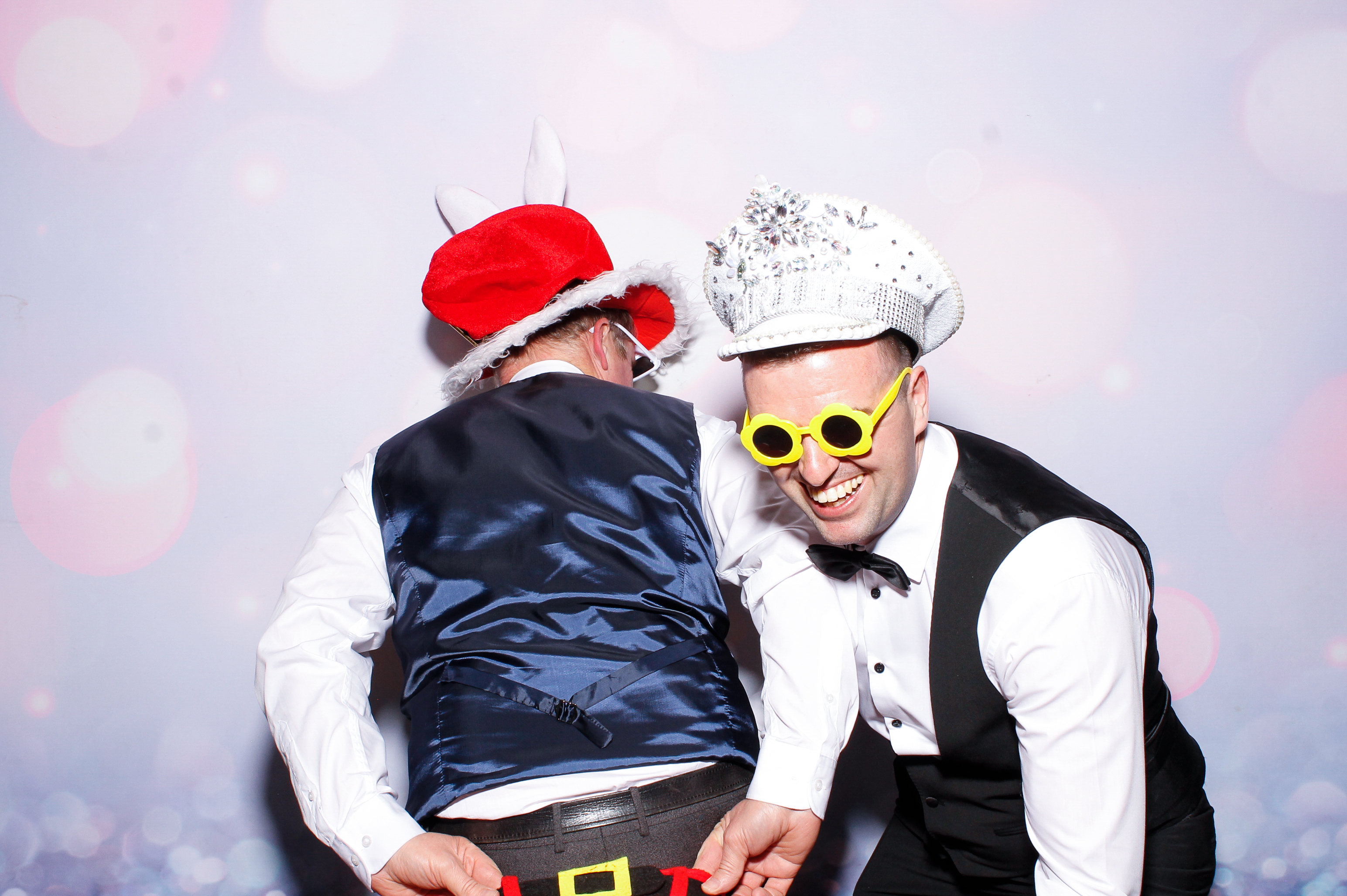 Louise & Gerard | View more photos from the event at gallery.snapmagic.ie/u/SnapMagic/Louise-Gerard