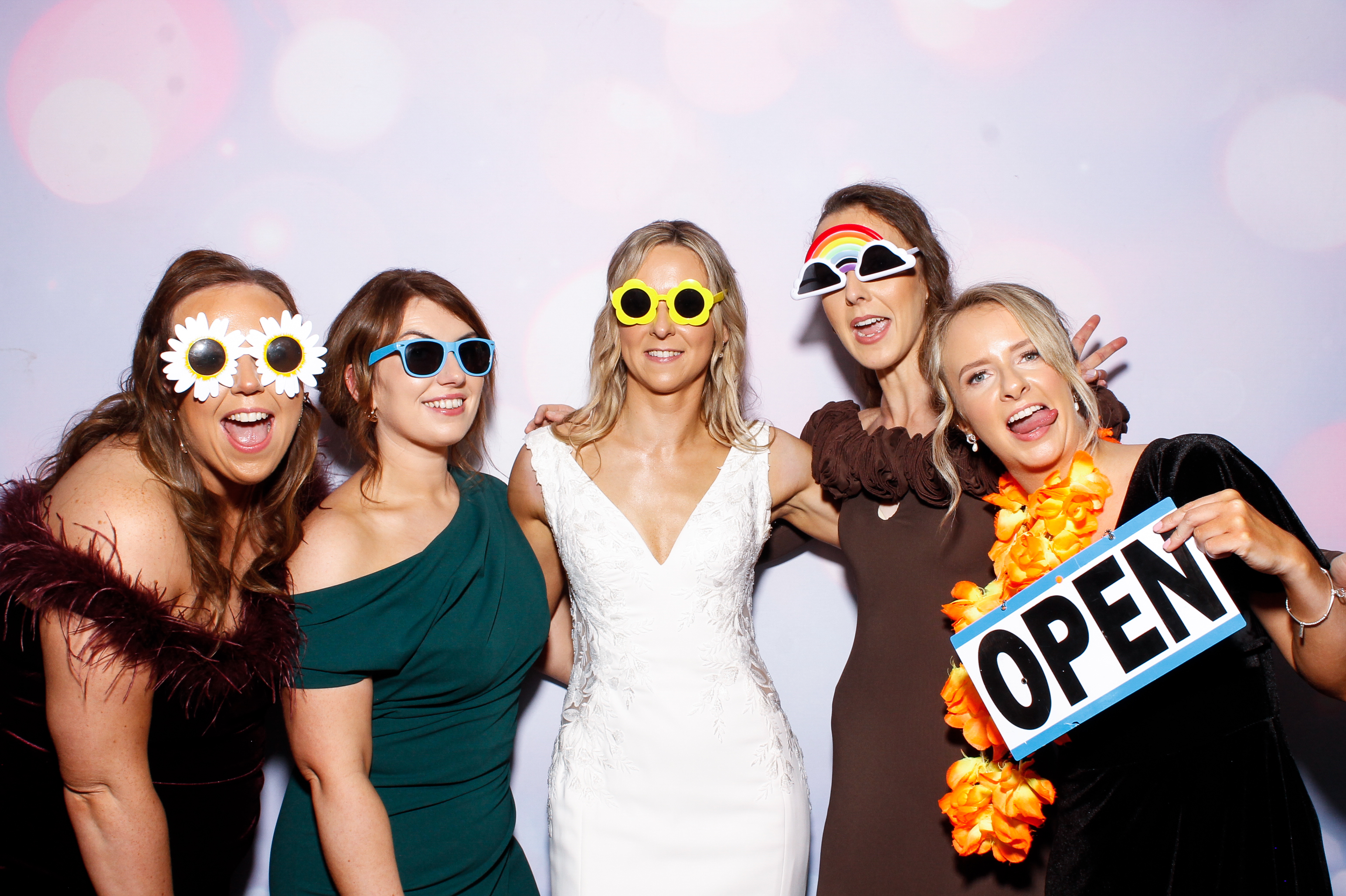 Louise & Gerard | View more photos from the event at gallery.snapmagic.ie/u/SnapMagic/Louise-Gerard