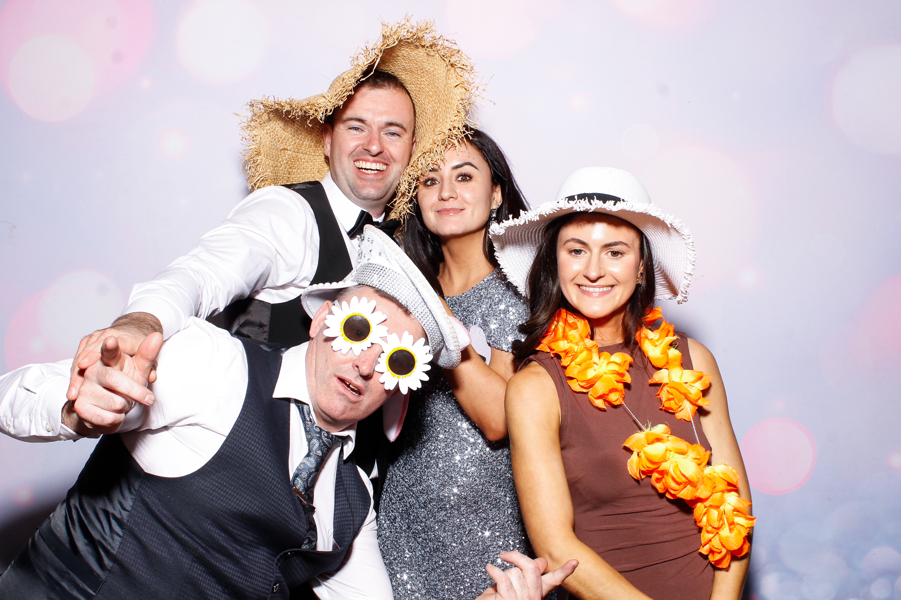 Louise & Gerard | View more photos from the event at gallery.snapmagic.ie/u/SnapMagic/Louise-Gerard