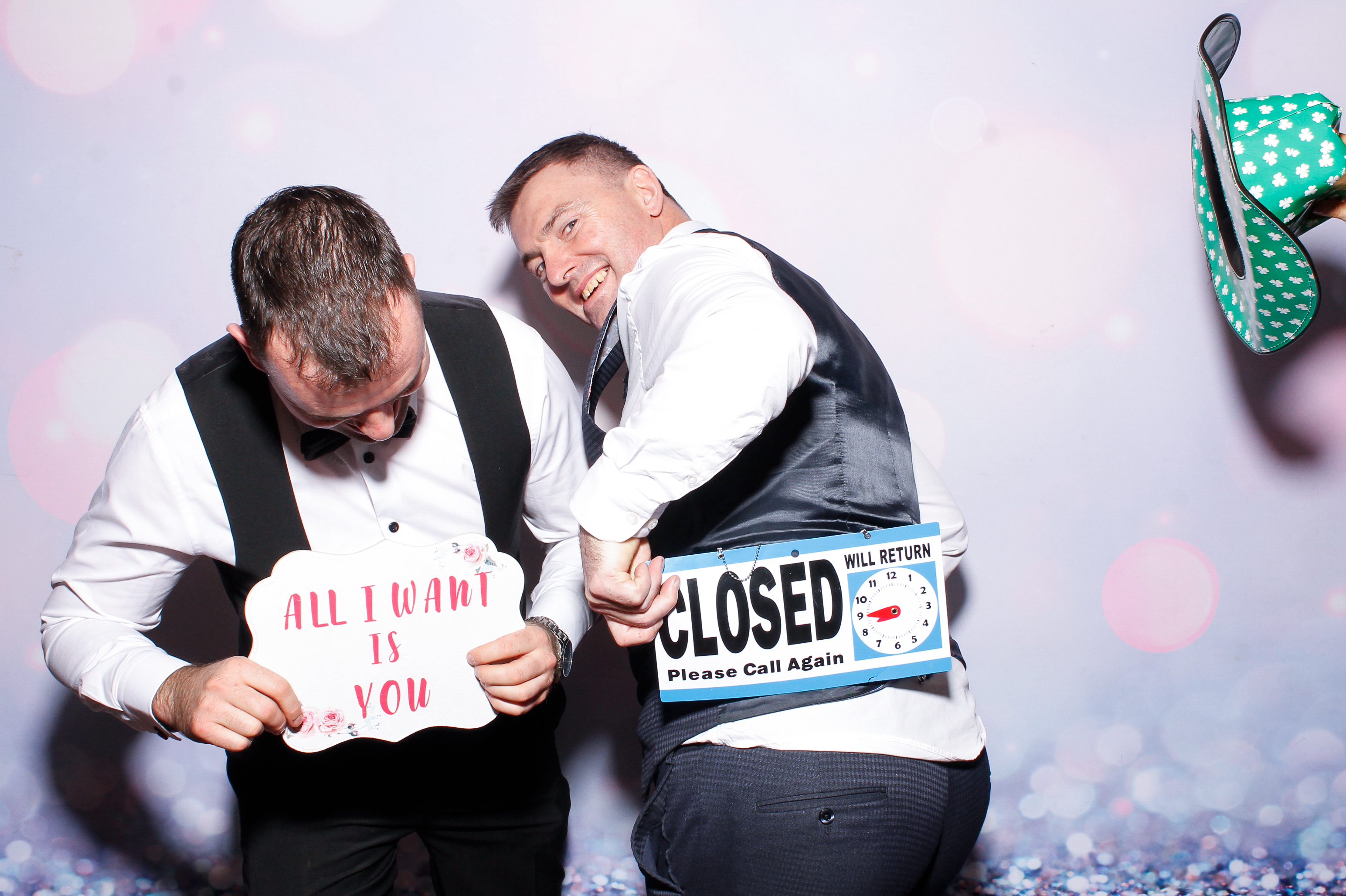 Louise & Gerard | View more photos from the event at gallery.snapmagic.ie/u/SnapMagic/Louise-Gerard