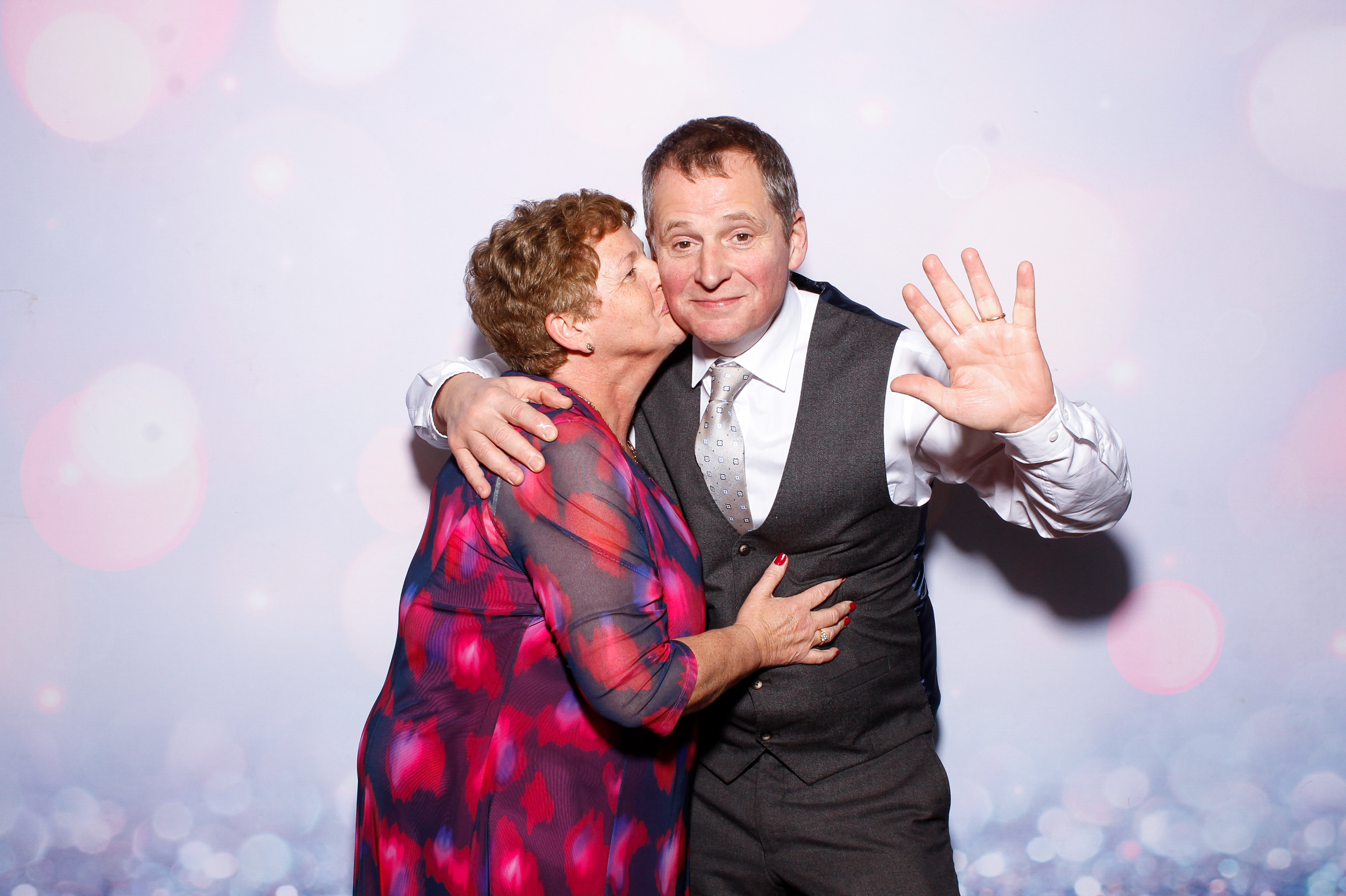 Louise & Gerard | View more photos from the event at gallery.snapmagic.ie/u/SnapMagic/Louise-Gerard