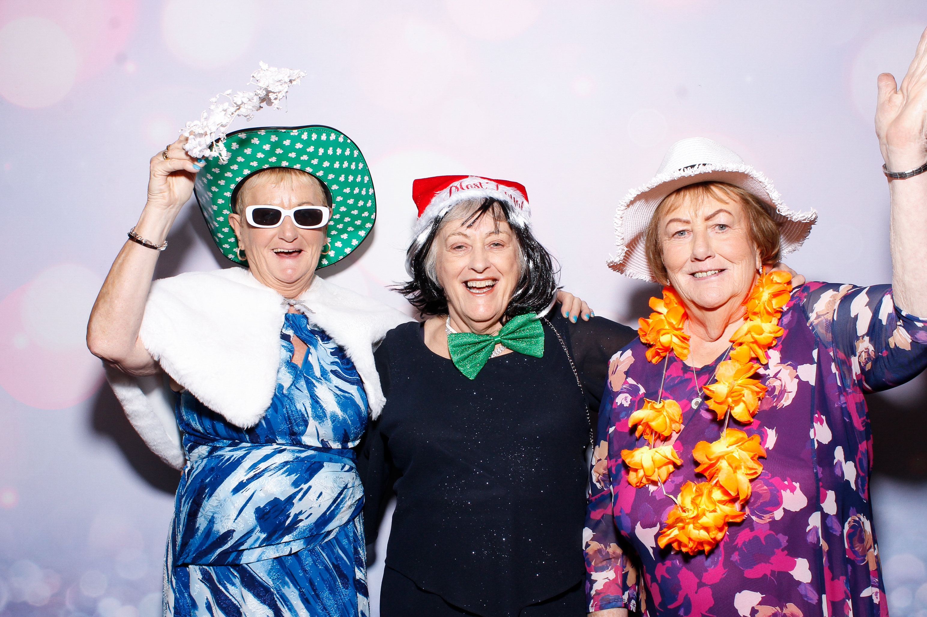 Louise & Gerard | View more photos from the event at gallery.snapmagic.ie/u/SnapMagic/Louise-Gerard