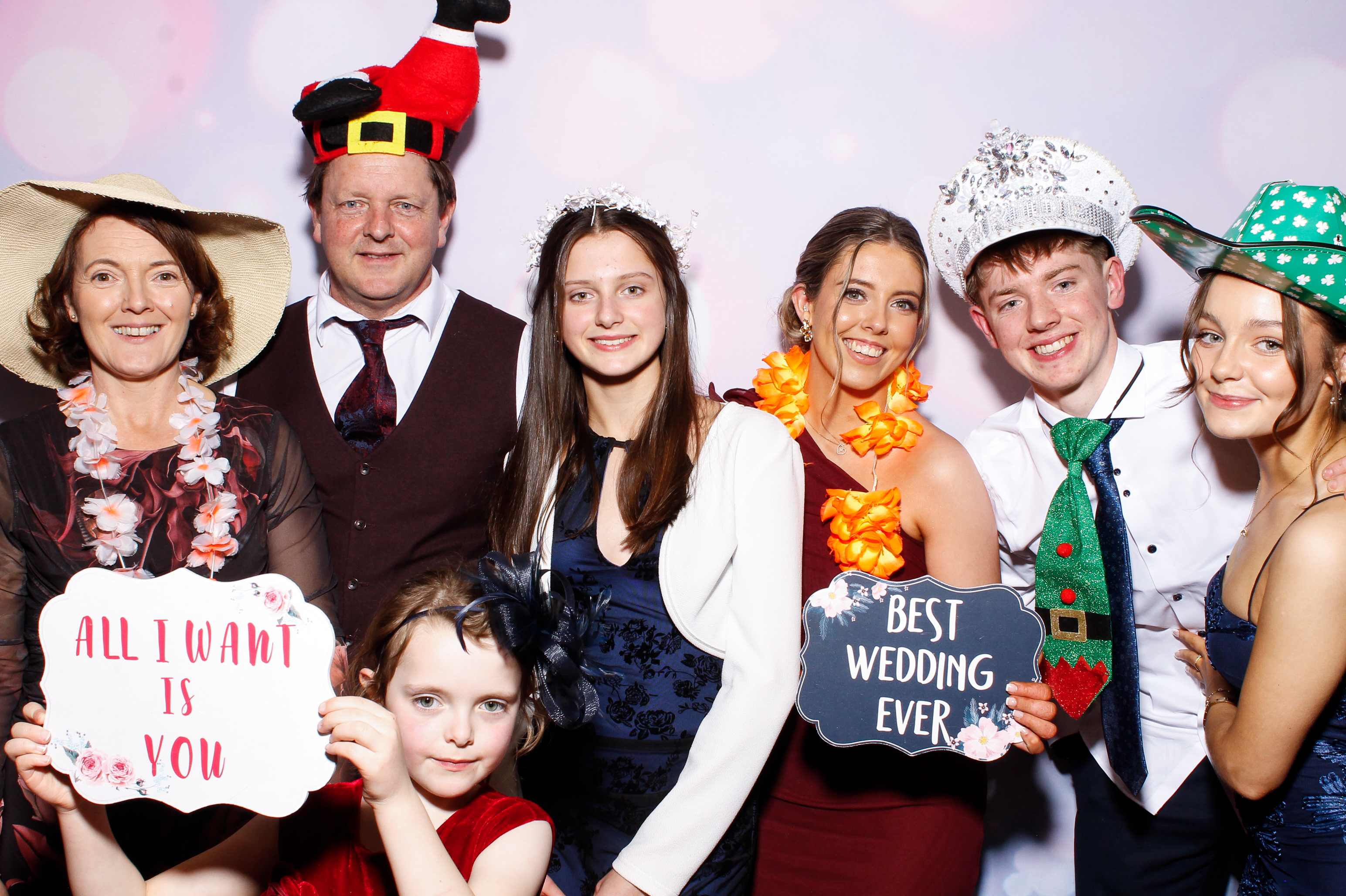 Louise & Gerard | View more photos from the event at gallery.snapmagic.ie/u/SnapMagic/Louise-Gerard