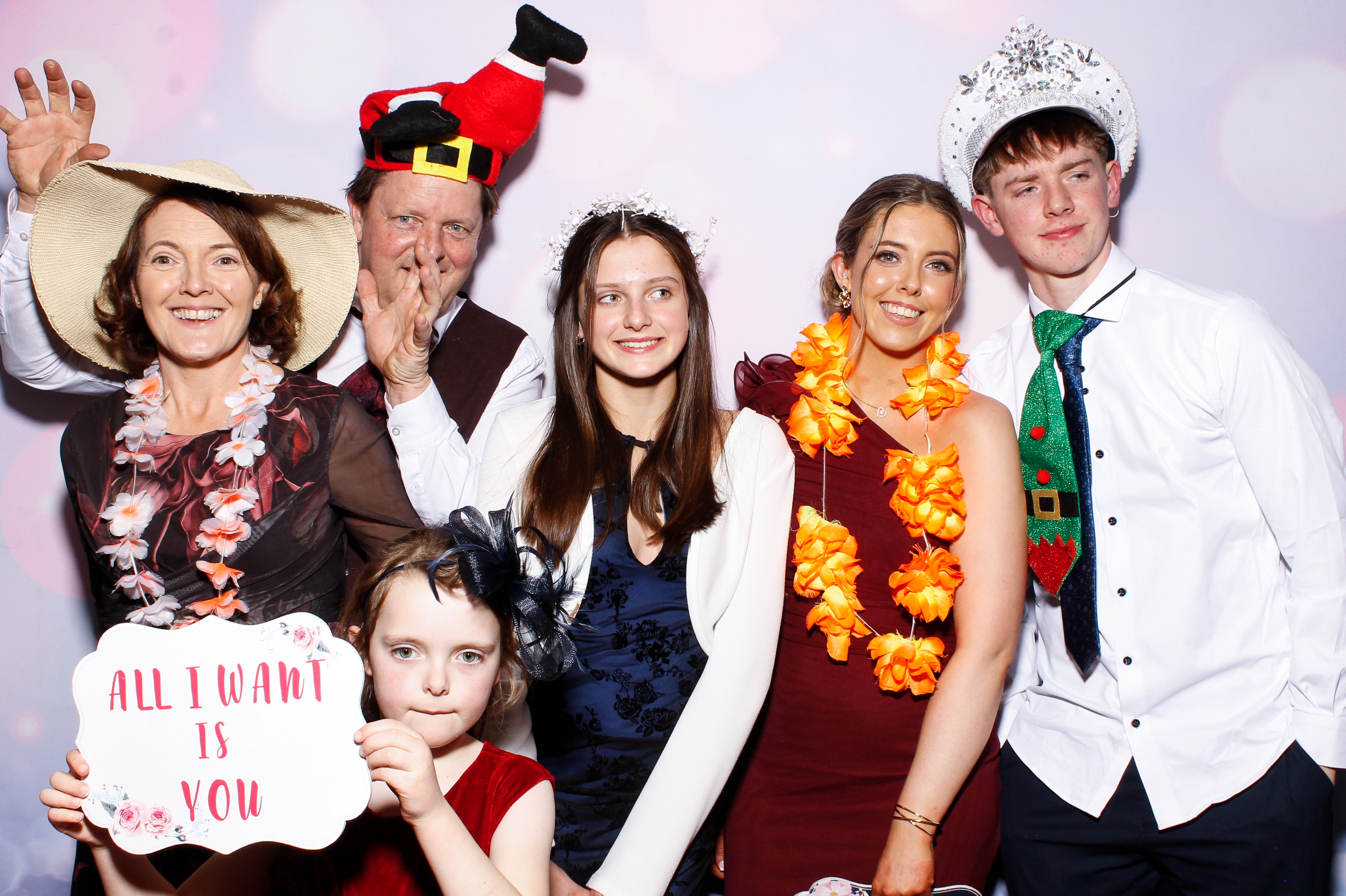 Louise & Gerard | View more photos from the event at gallery.snapmagic.ie/u/SnapMagic/Louise-Gerard