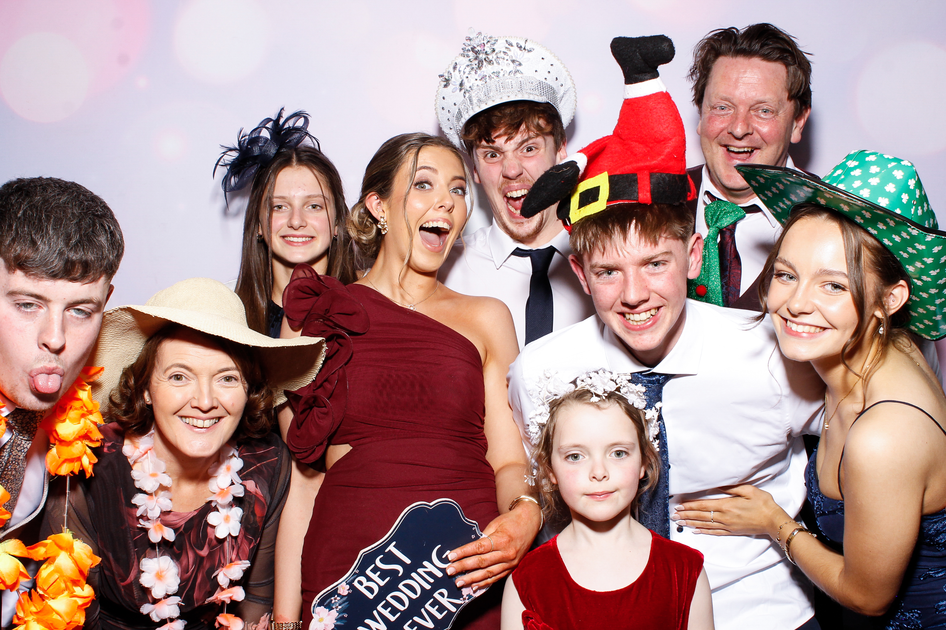 Louise & Gerard | View more photos from the event at gallery.snapmagic.ie/u/SnapMagic/Louise-Gerard