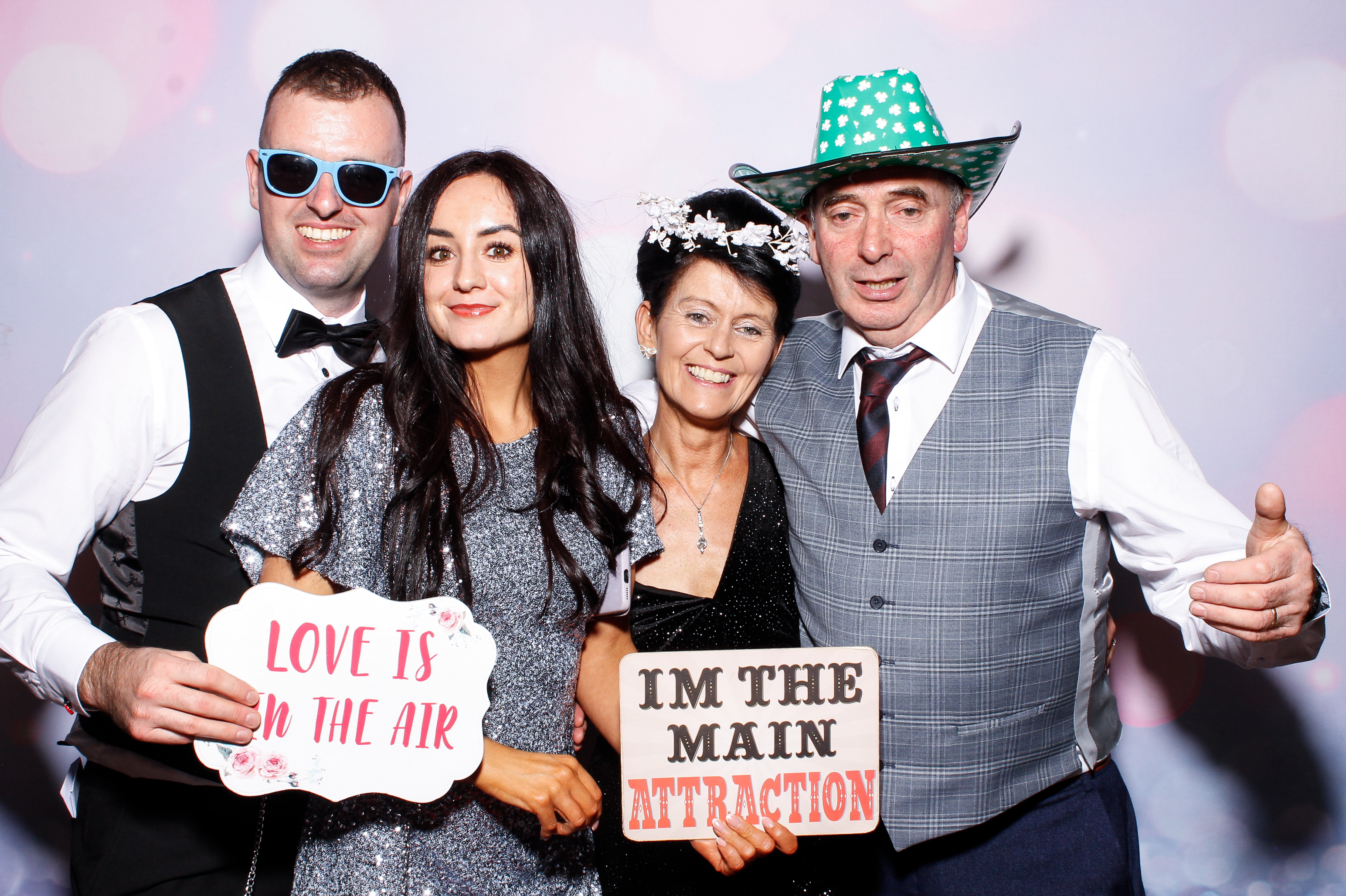 Louise & Gerard | View more photos from the event at gallery.snapmagic.ie/u/SnapMagic/Louise-Gerard