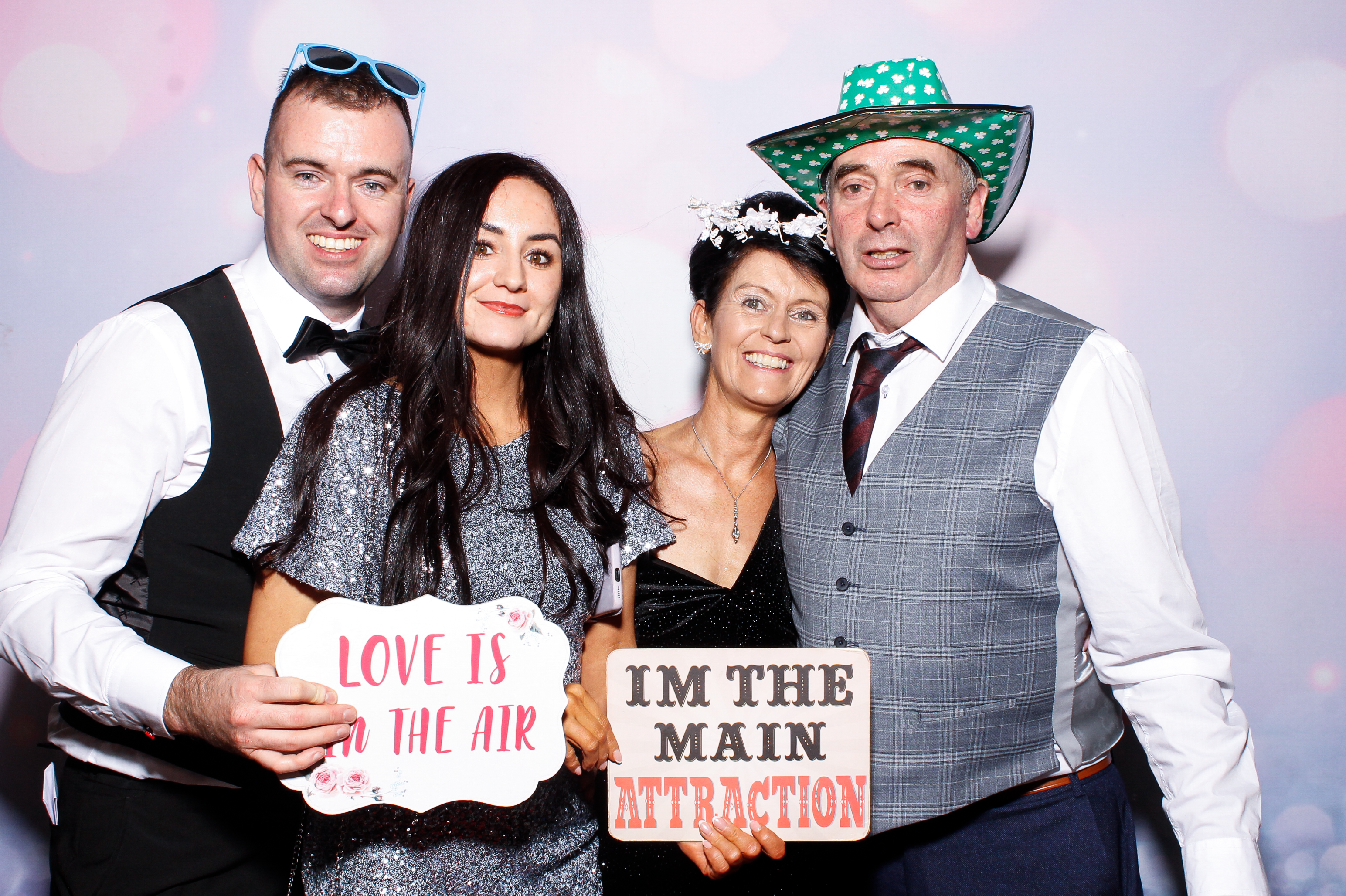 Louise & Gerard | View more photos from the event at gallery.snapmagic.ie/u/SnapMagic/Louise-Gerard