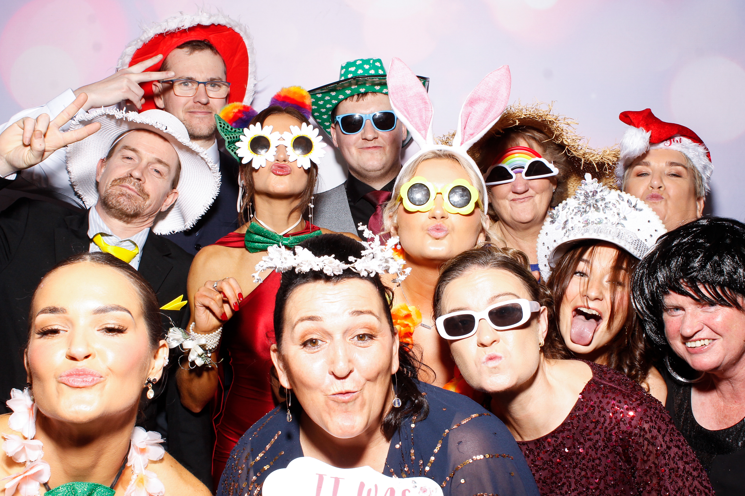 Louise & Gerard | View more photos from the event at gallery.snapmagic.ie/u/SnapMagic/Louise-Gerard