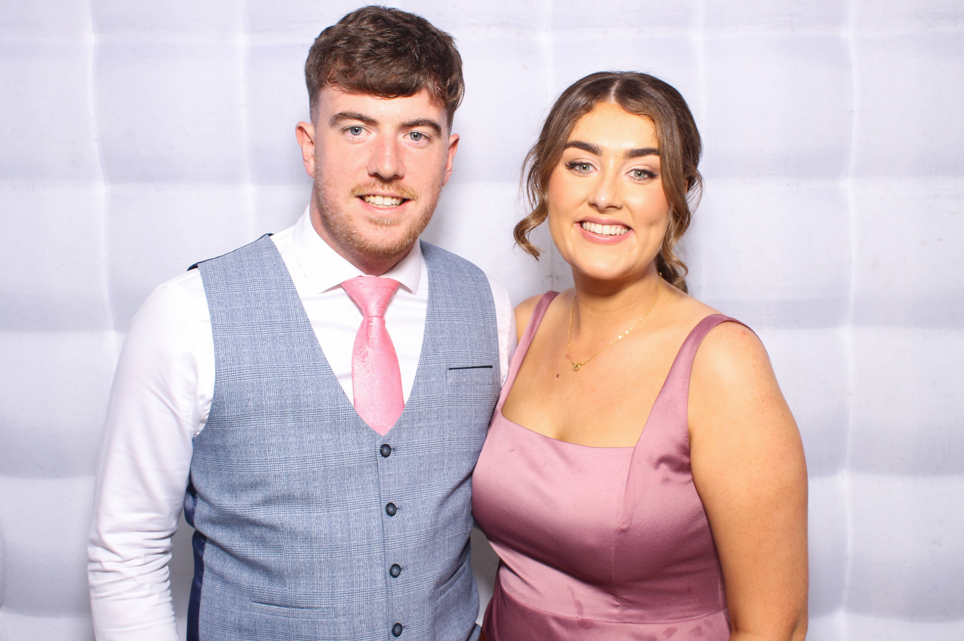 Louise & Shaun | View more photos from the event at gallery.snapmagic.ie/u/SnapMagic/Louise-Shaun