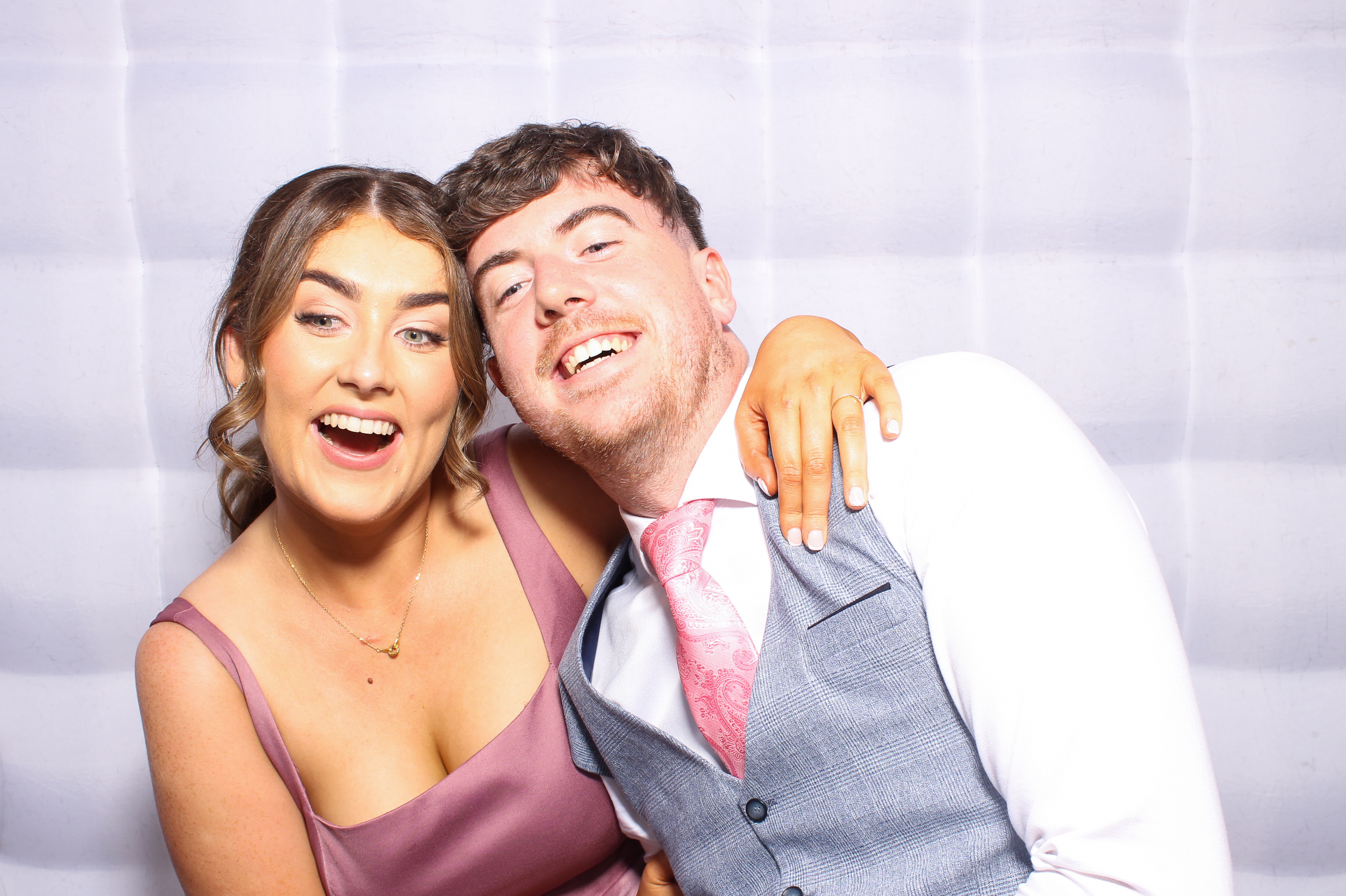 Louise & Shaun | View more photos from the event at gallery.snapmagic.ie/u/SnapMagic/Louise-Shaun